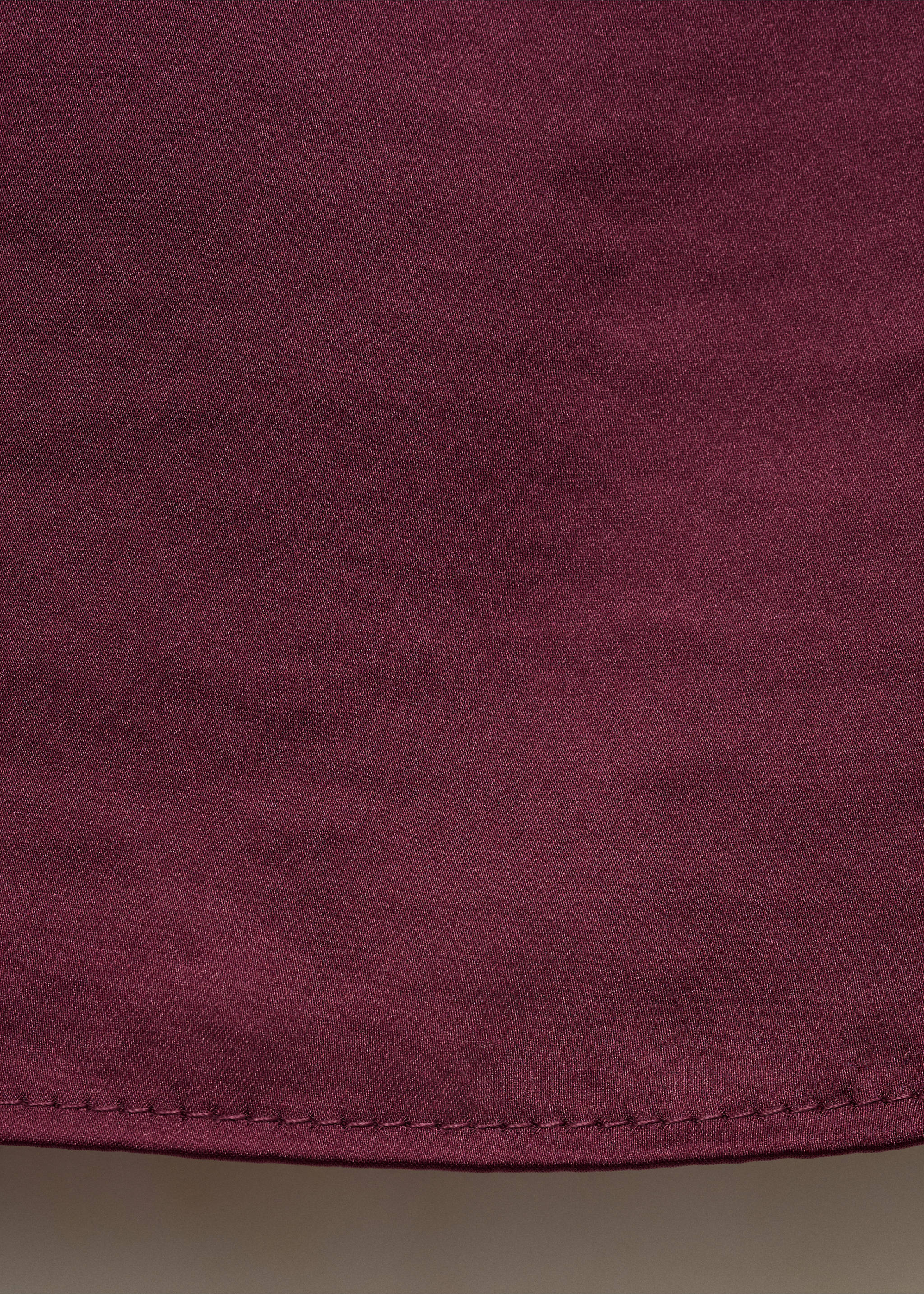 Openwork detail top - Details of the article 0, Burgundy. Ref: 87050458-00.