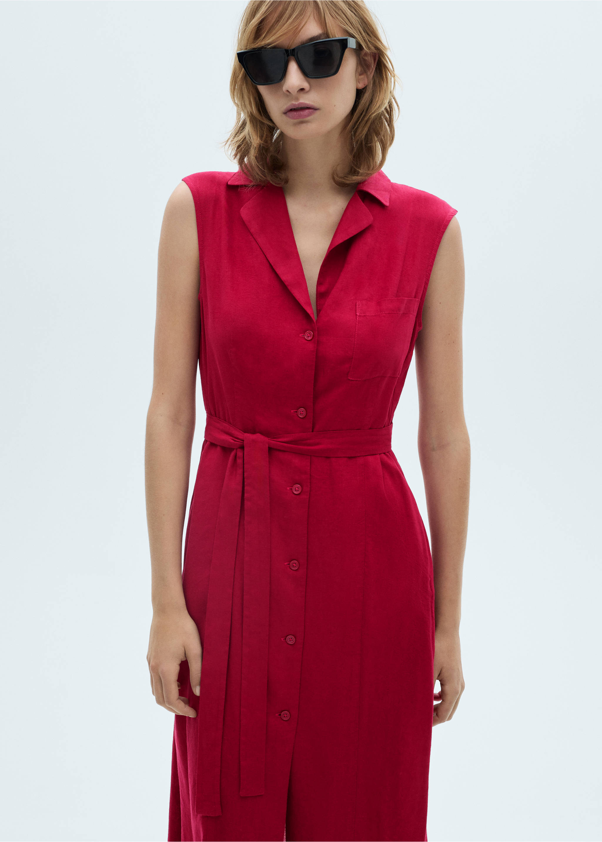 Hemdblusenkleid aus Leinen mit Gürtel - Mittlere Ansicht, Fuchsia. Ref: 87050590-00.