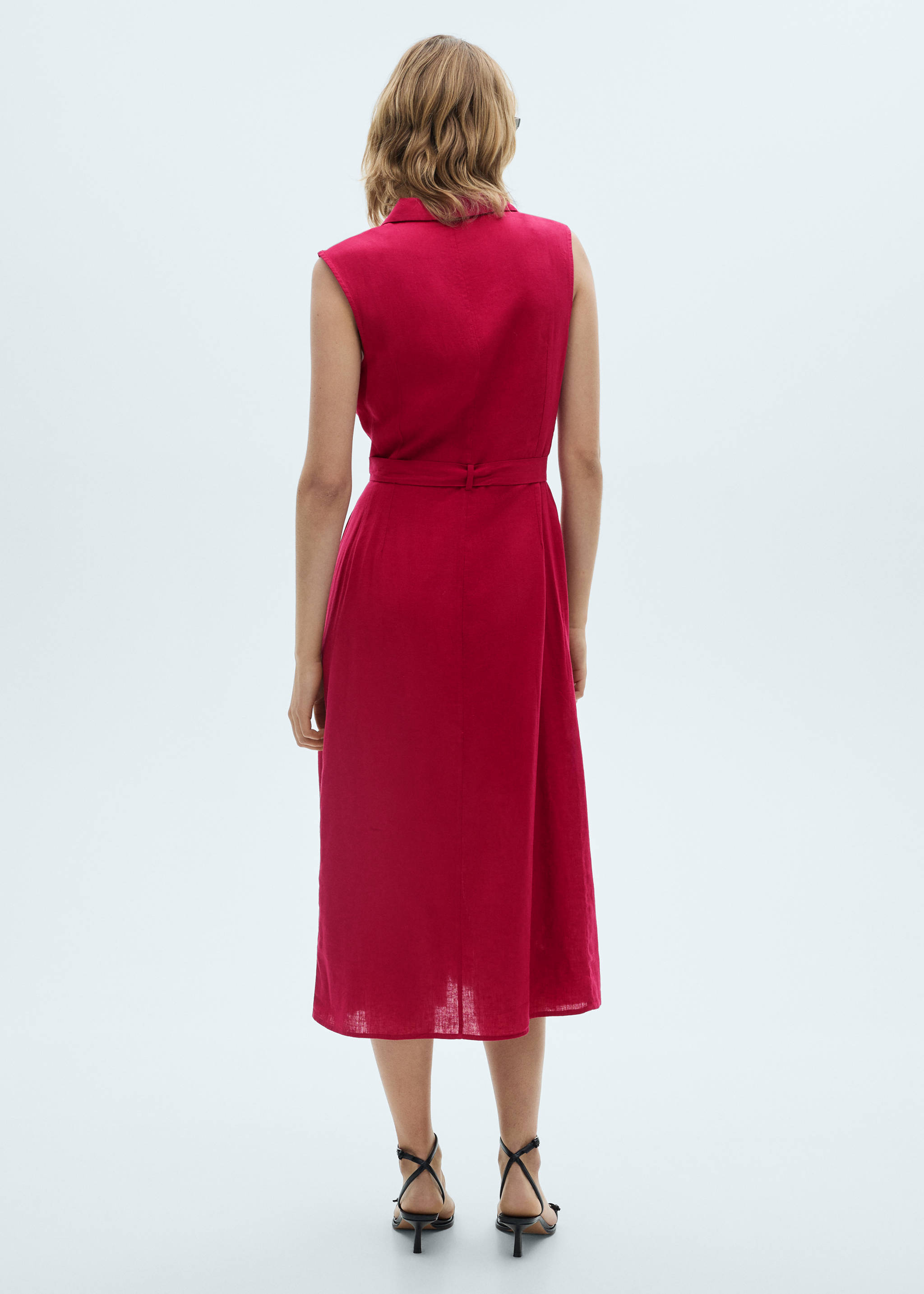 Hemdblusenkleid aus Leinen mit Gürtel - Rückseite des Artikels