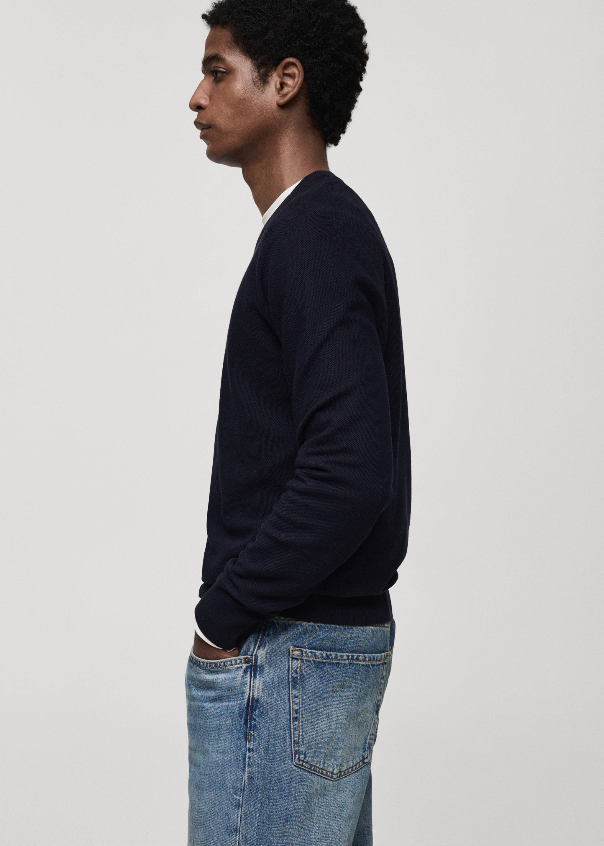 Microstructured cotton knitted sweater - Details of the article 2, Dark Navy. Ref: 87050599-00.