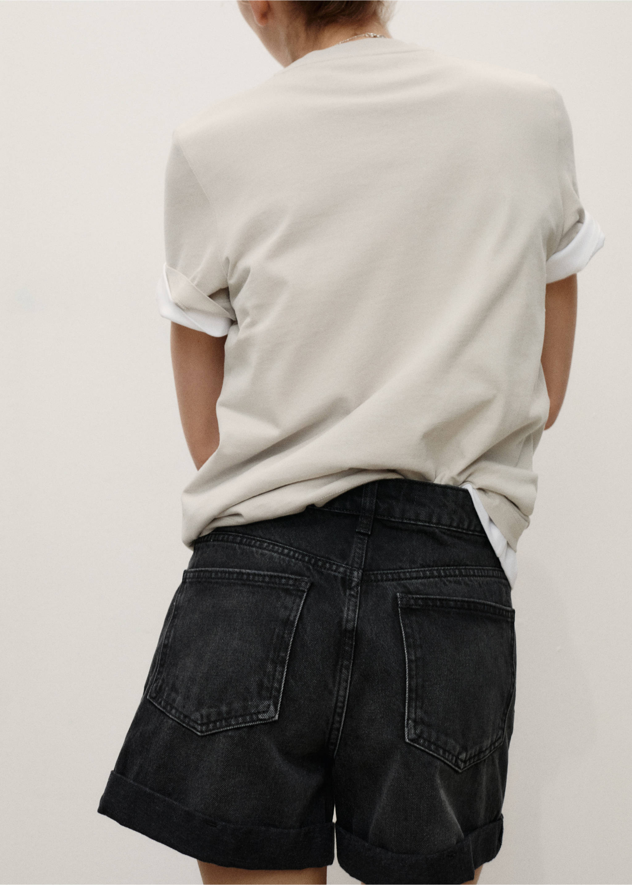 Calções de ganga mom-fit com cintura alta - Verso do artigo, Black denim. Ref: 87050602-00.