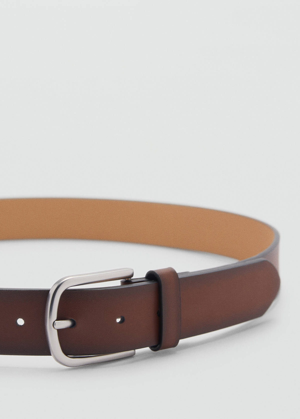 Degraded leather belt