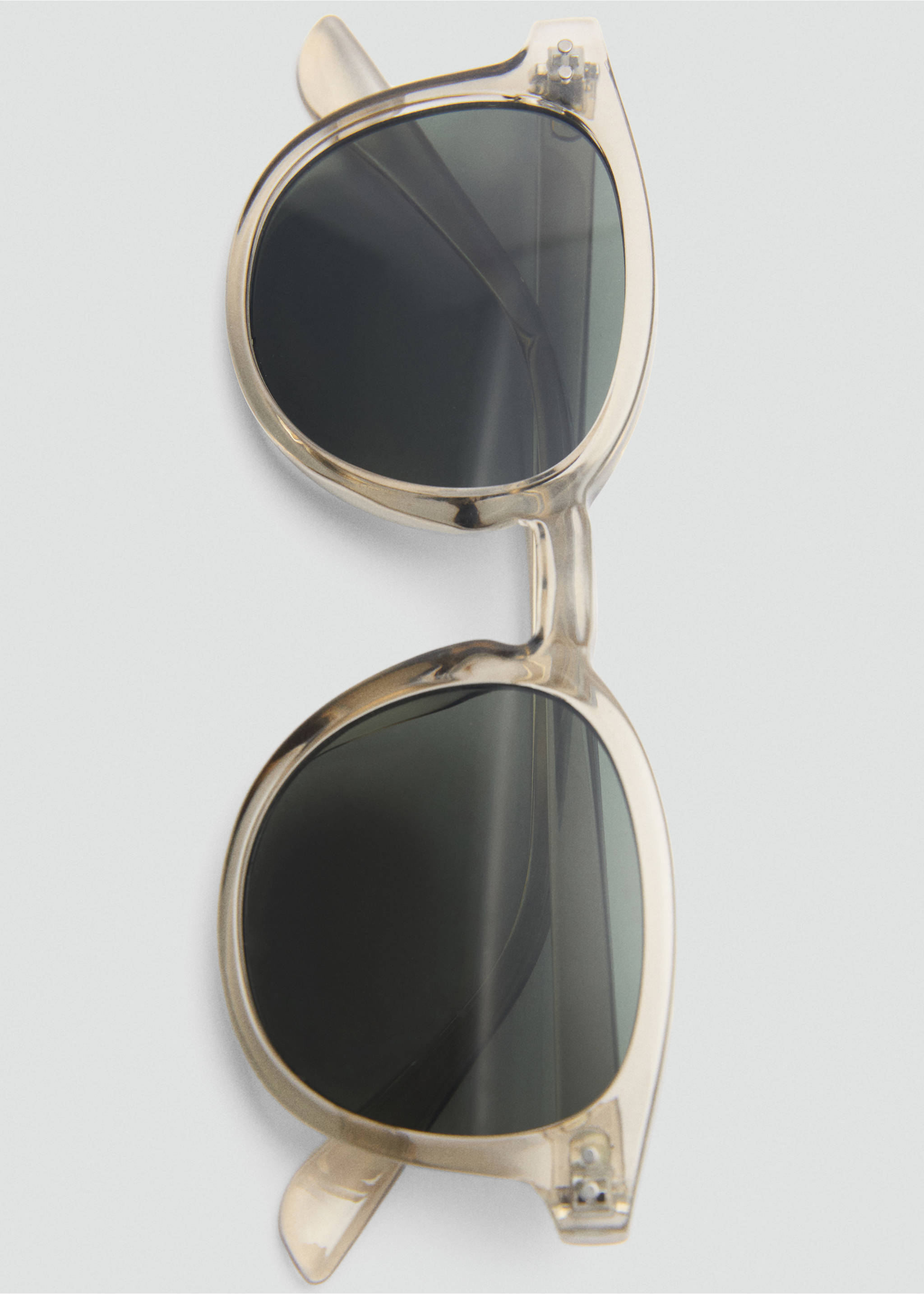 Gafas de sol montura redonda - Detalle del artículo 2, Gris. Ref: 87050606-00.