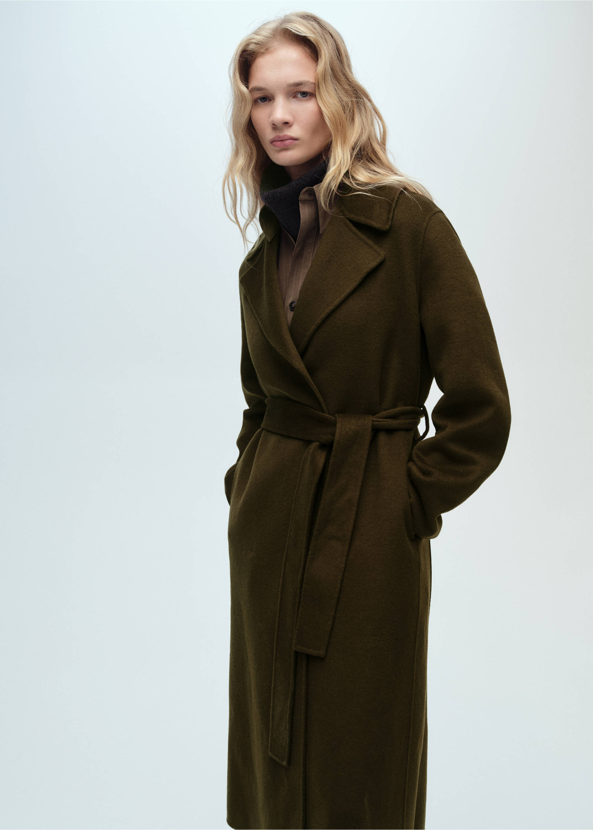 Handmade long coat with belt - Medium plane, Khaki. Ref: 87050616-00.