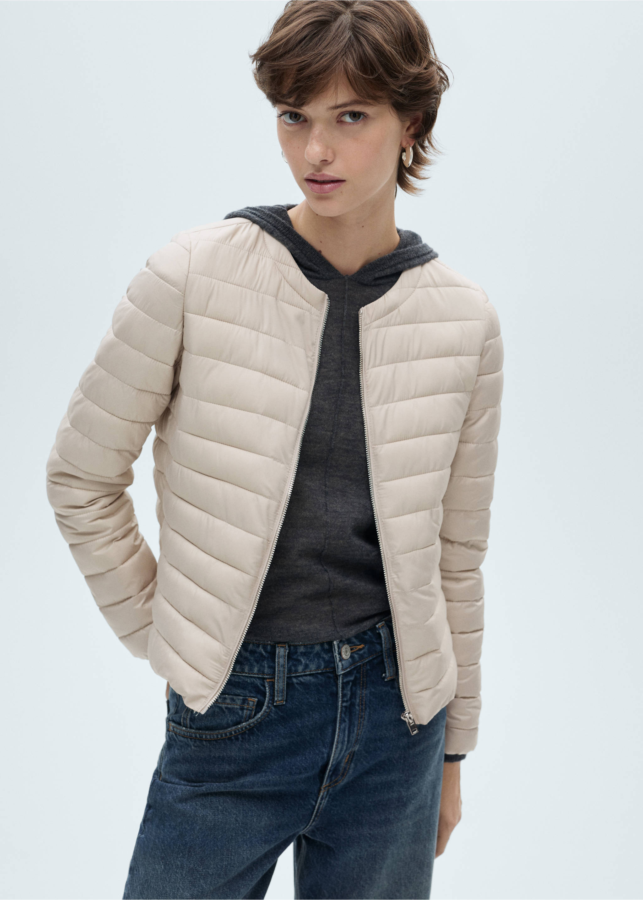 Short padded anorak with pockets - Medium plane, Ecru. Ref: 87050617-00.