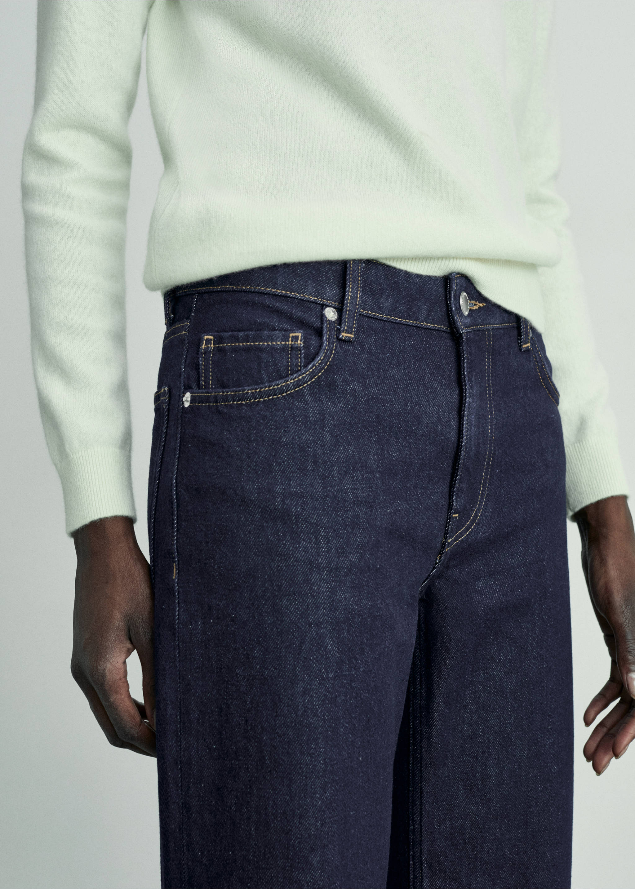 Rinse-wash jeans with cuffs - Details of the article 6, Open Blue. Ref: 87050650-00.
