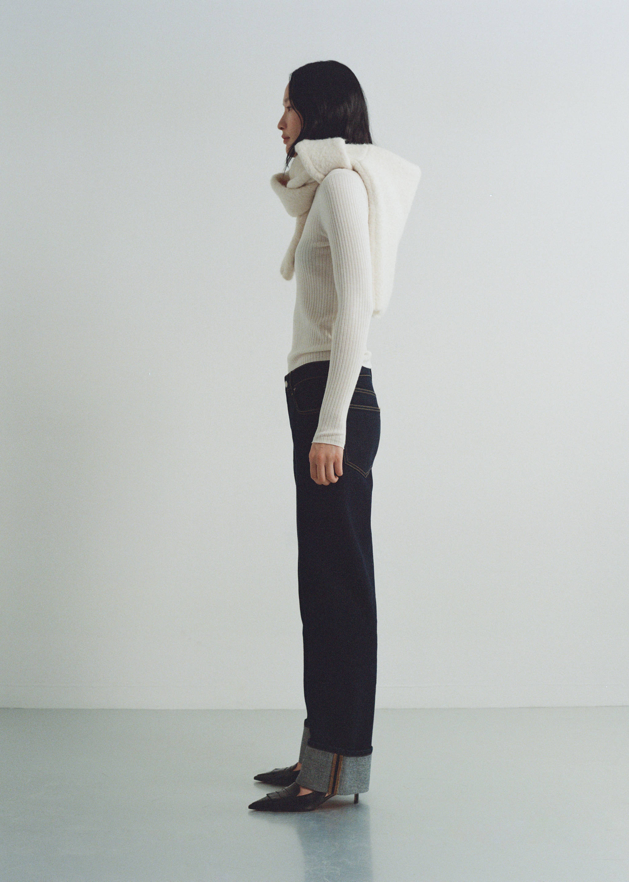 Rinse-wash jeans with cuffs - Details of the article 9