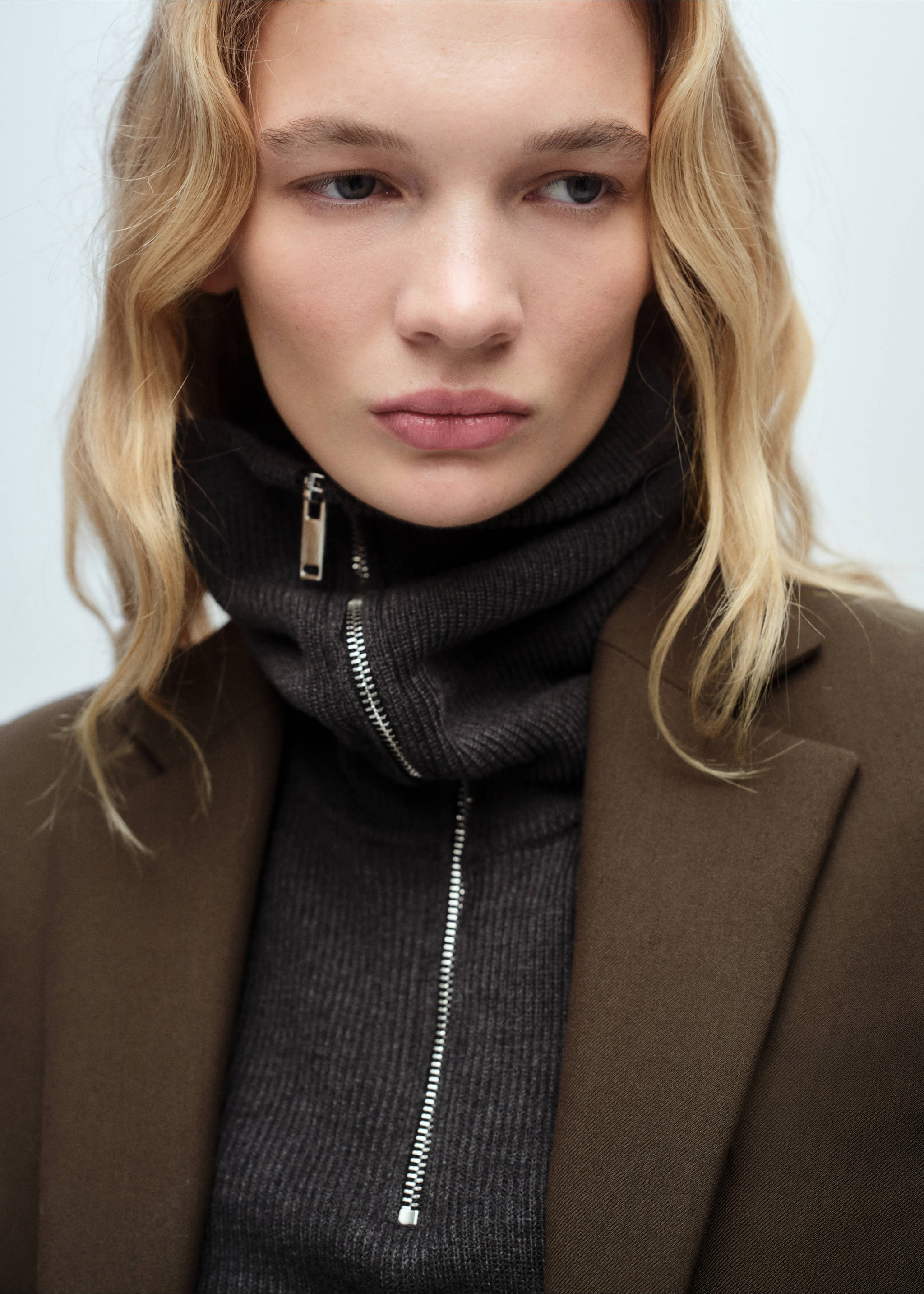 Rak blazer - Detaljer om artikeln 1, Khaki. Ref: 87050654-00.