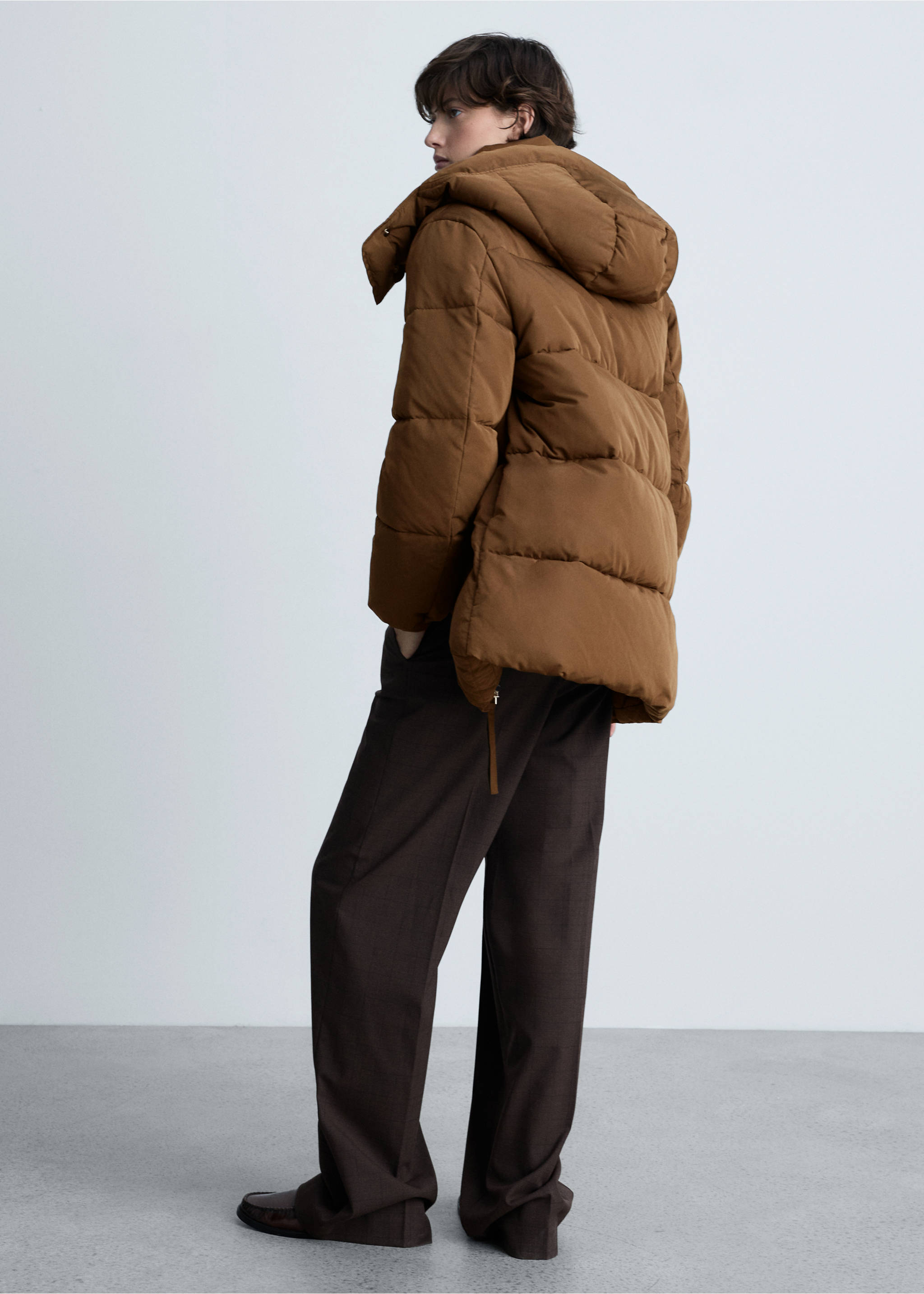 Midi quilted anorak with hood - Reverse of the article, Medium Brown. Ref: 87051514-00.