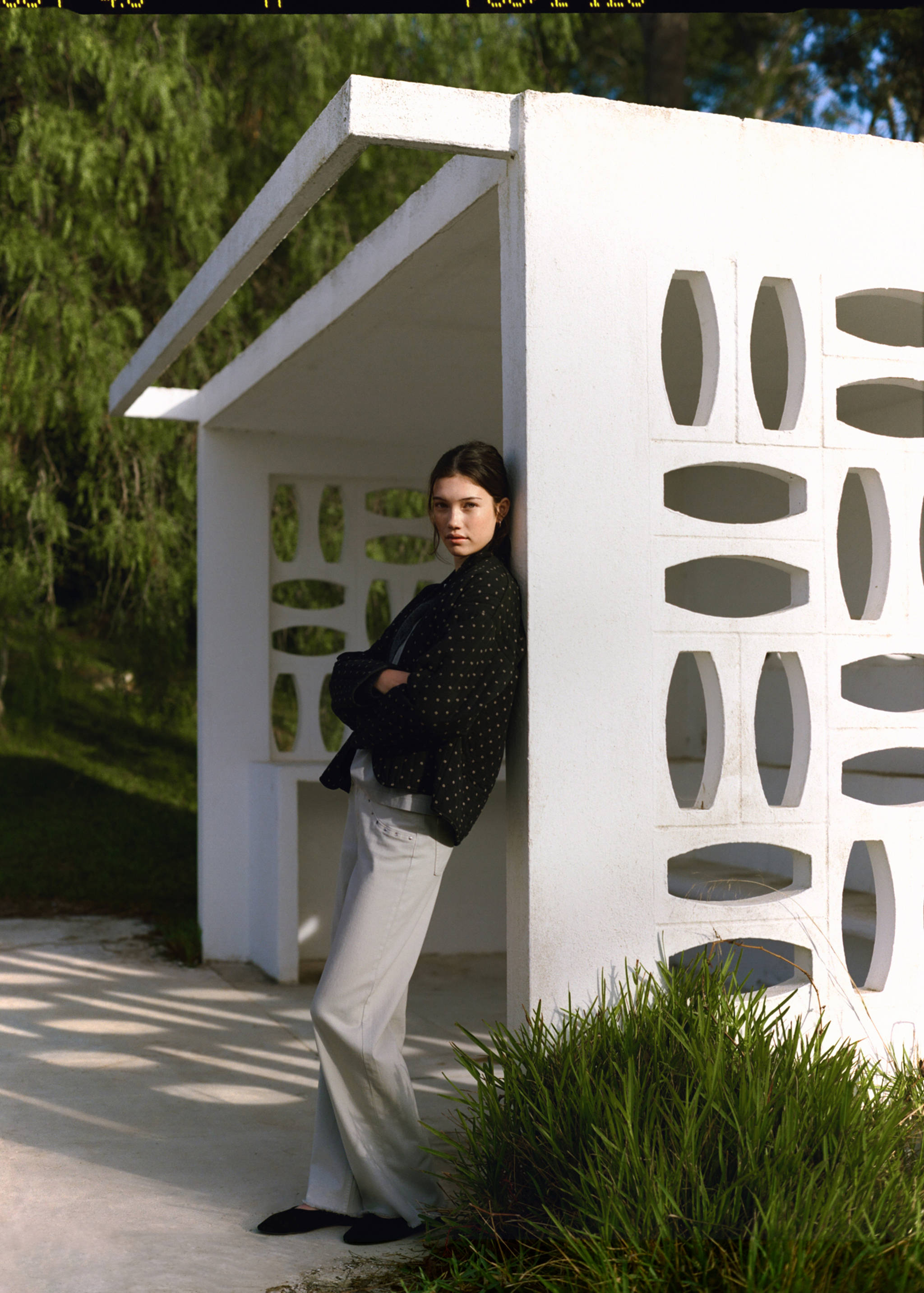 Straight-fit jeans with studs - Details of the article 5