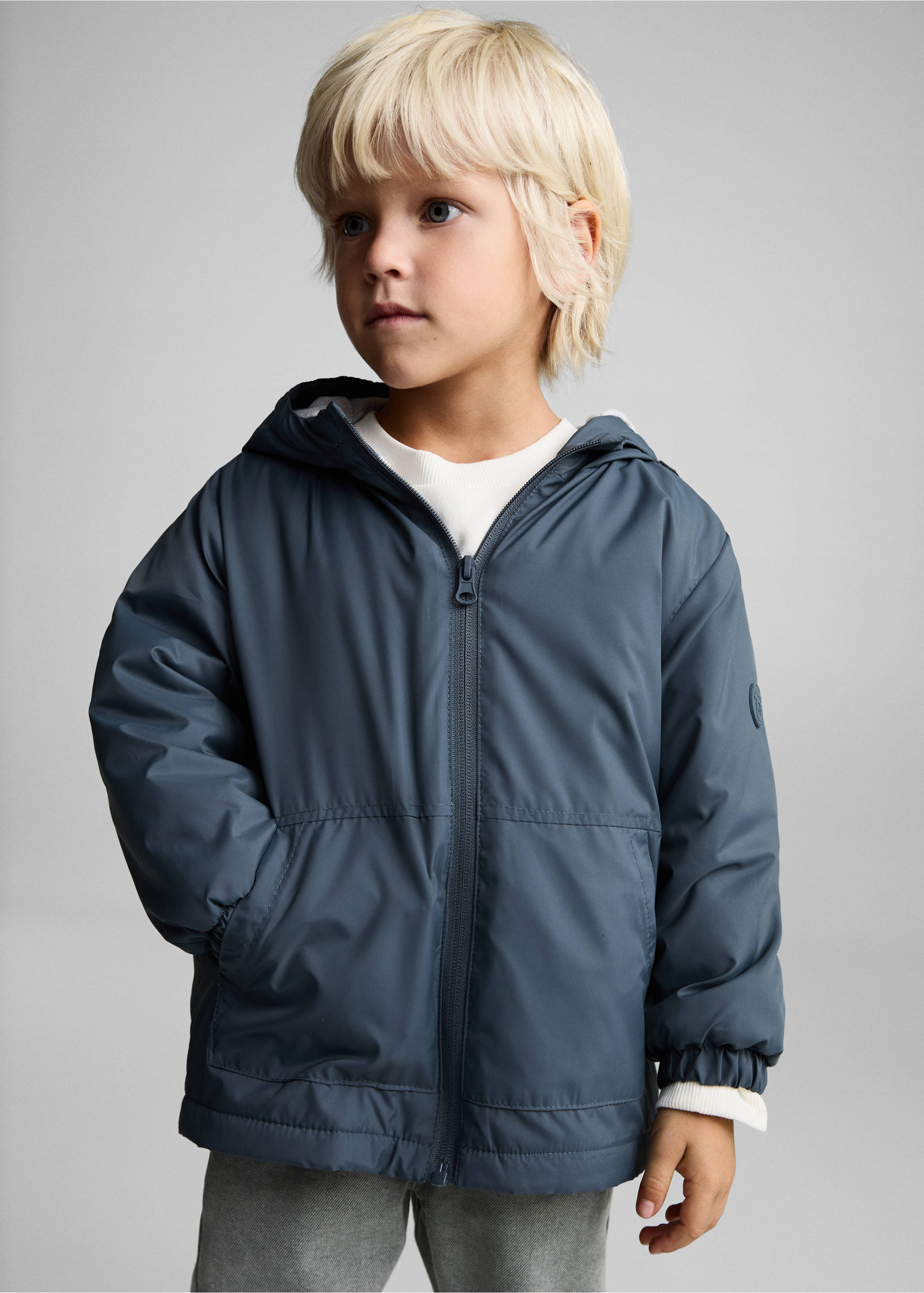 Gewatteerde anorak met capuchon - Detail van het artikel 1, Blauw. Ref: 87052024-00.