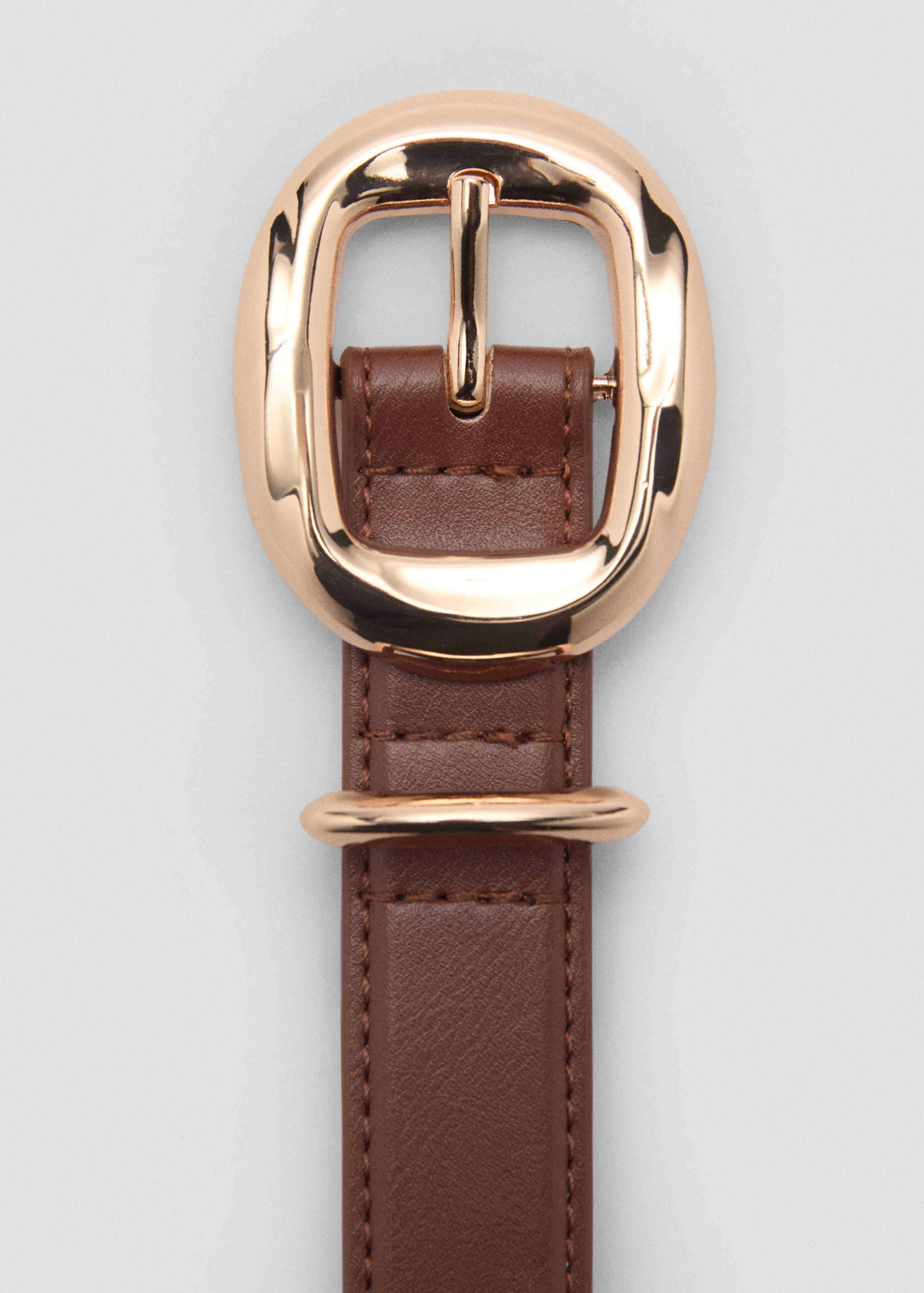 Rounded buckle belt - Details of the article 1