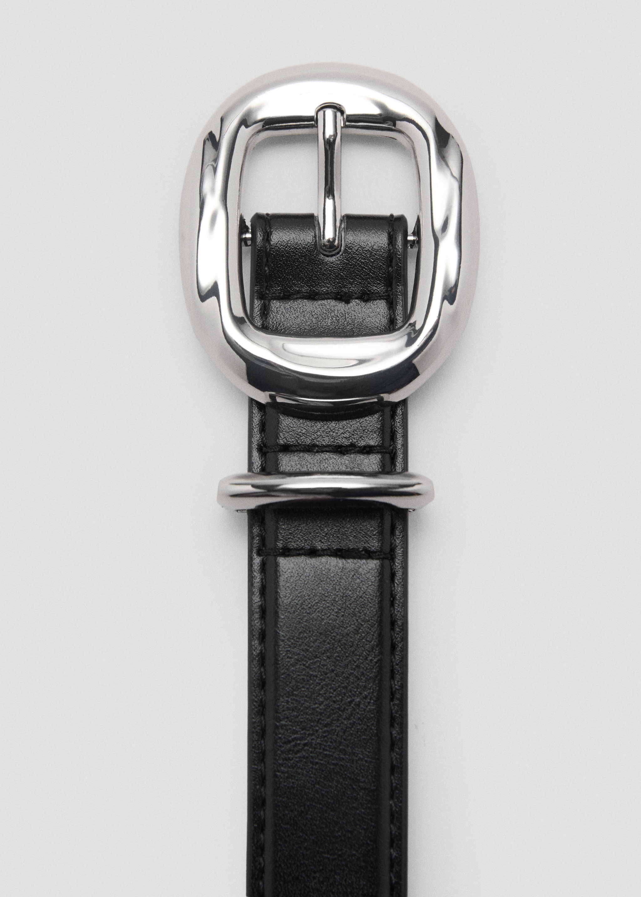 Rounded buckle belt - Details of the article 1