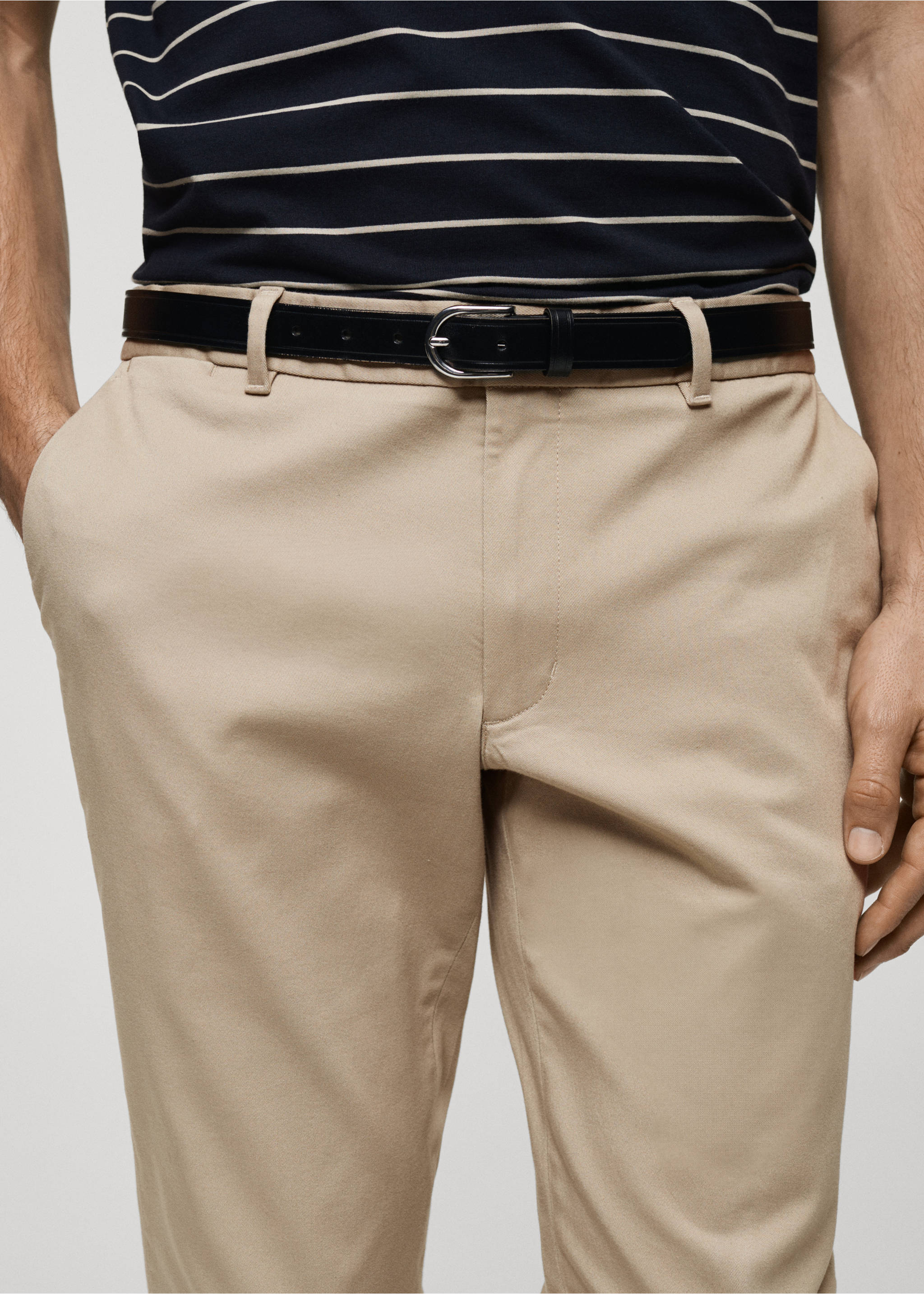 Barna slim fit chino sávolynadrág - A termék adatai 1, Bézs. Ref: 87052888-00.