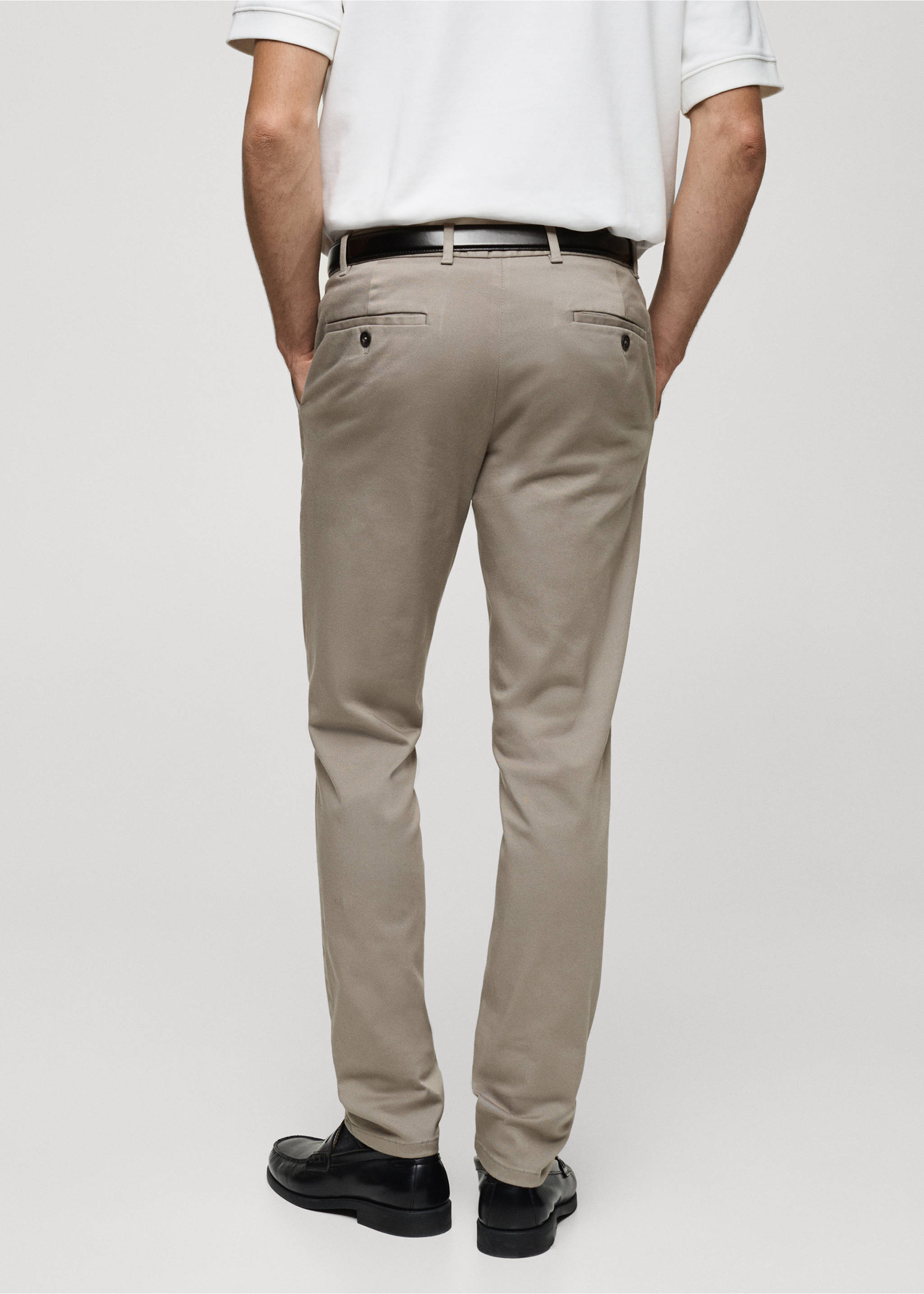 Pantalón Barna slim fit chino sarga - Reverso del artículo, Gris. Ref: 87052888-00.
