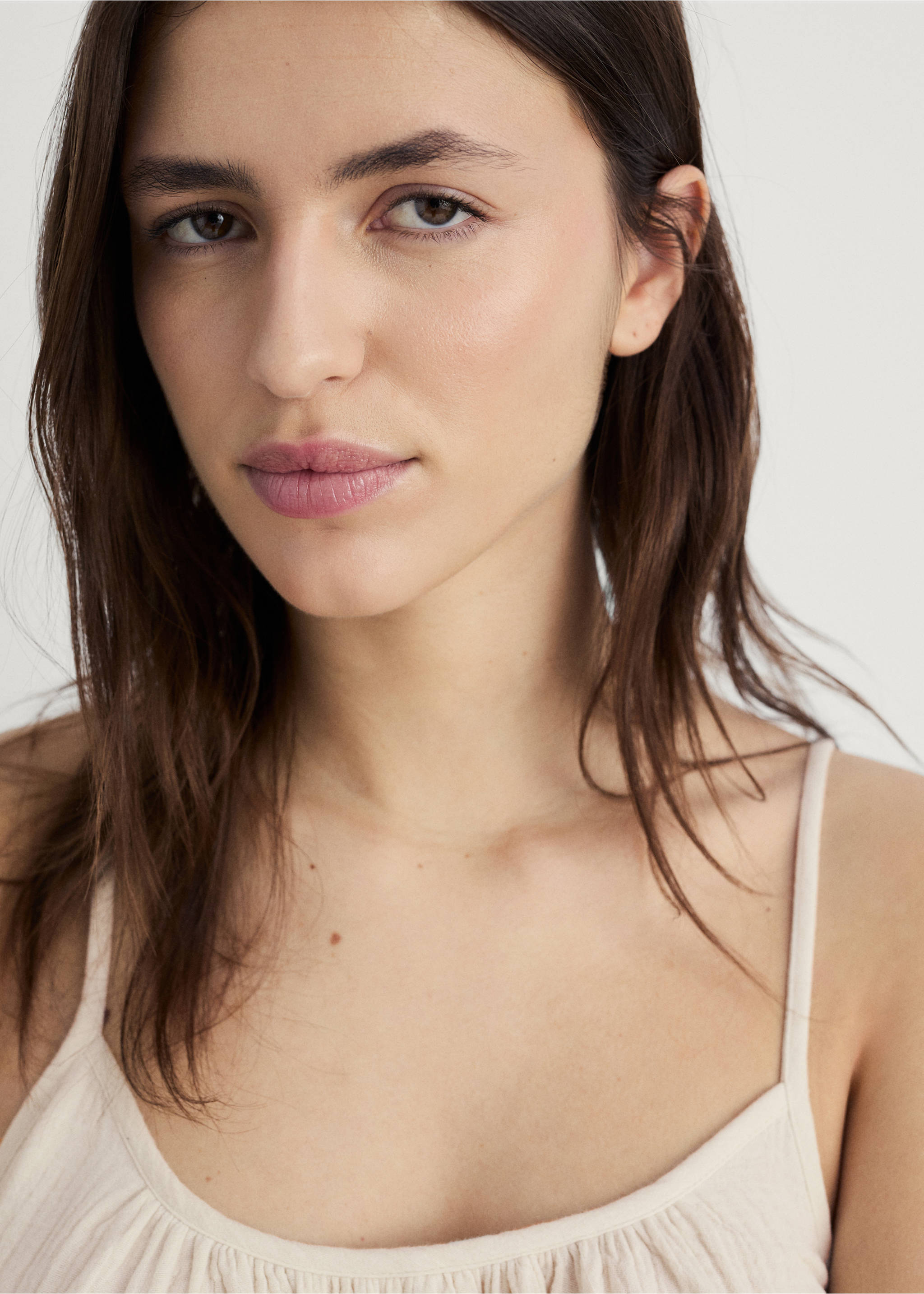 Unifarbenes Nachthemd aus Baumwolle - Detail des Artikels 1, Beige. Ref: 87052891-00.