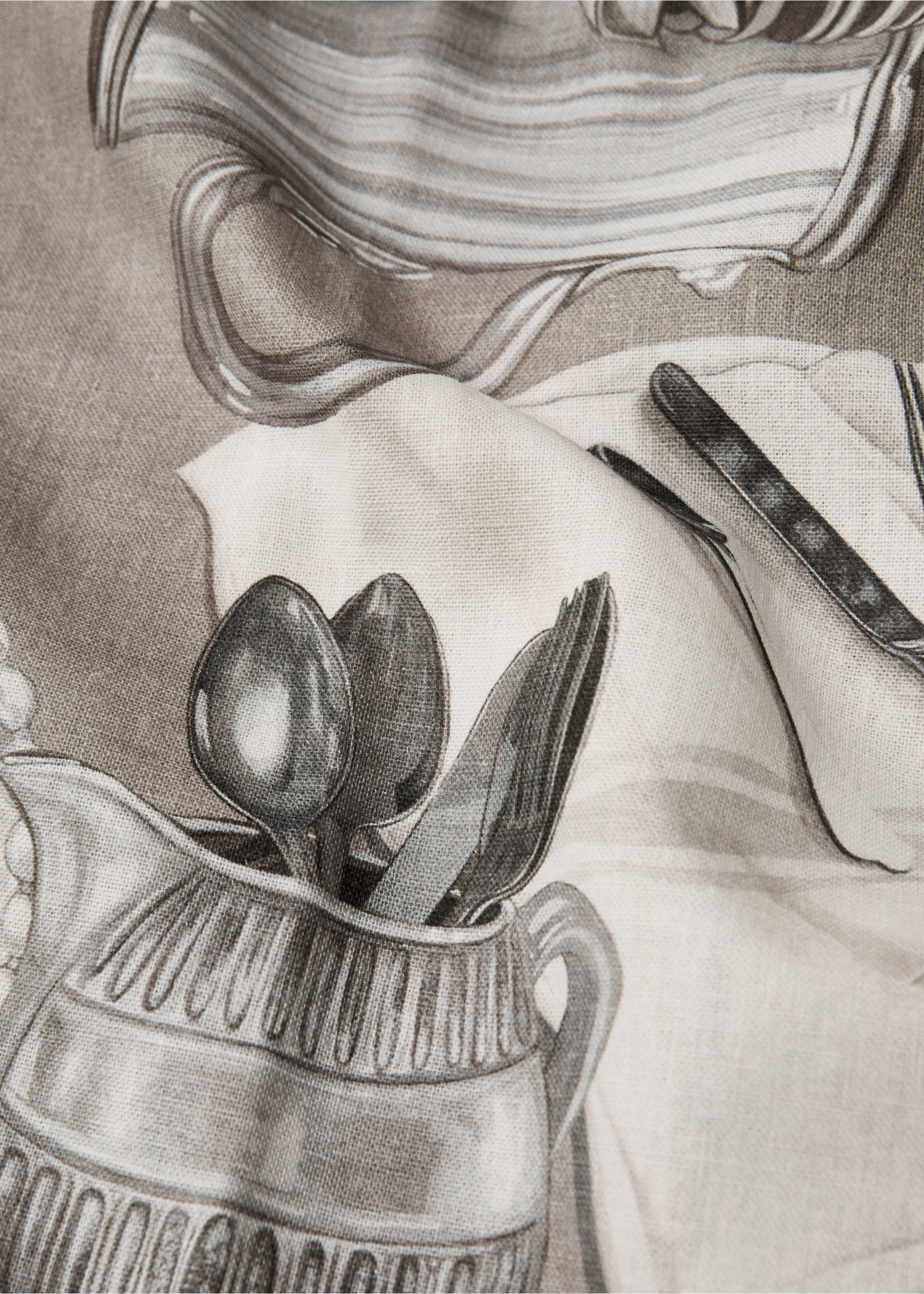 Cotton-linen tablecloth with tableware print for 6 to 8 diners - Details of the article 2, Light/Pastel Grey. Ref: 87052942-00.