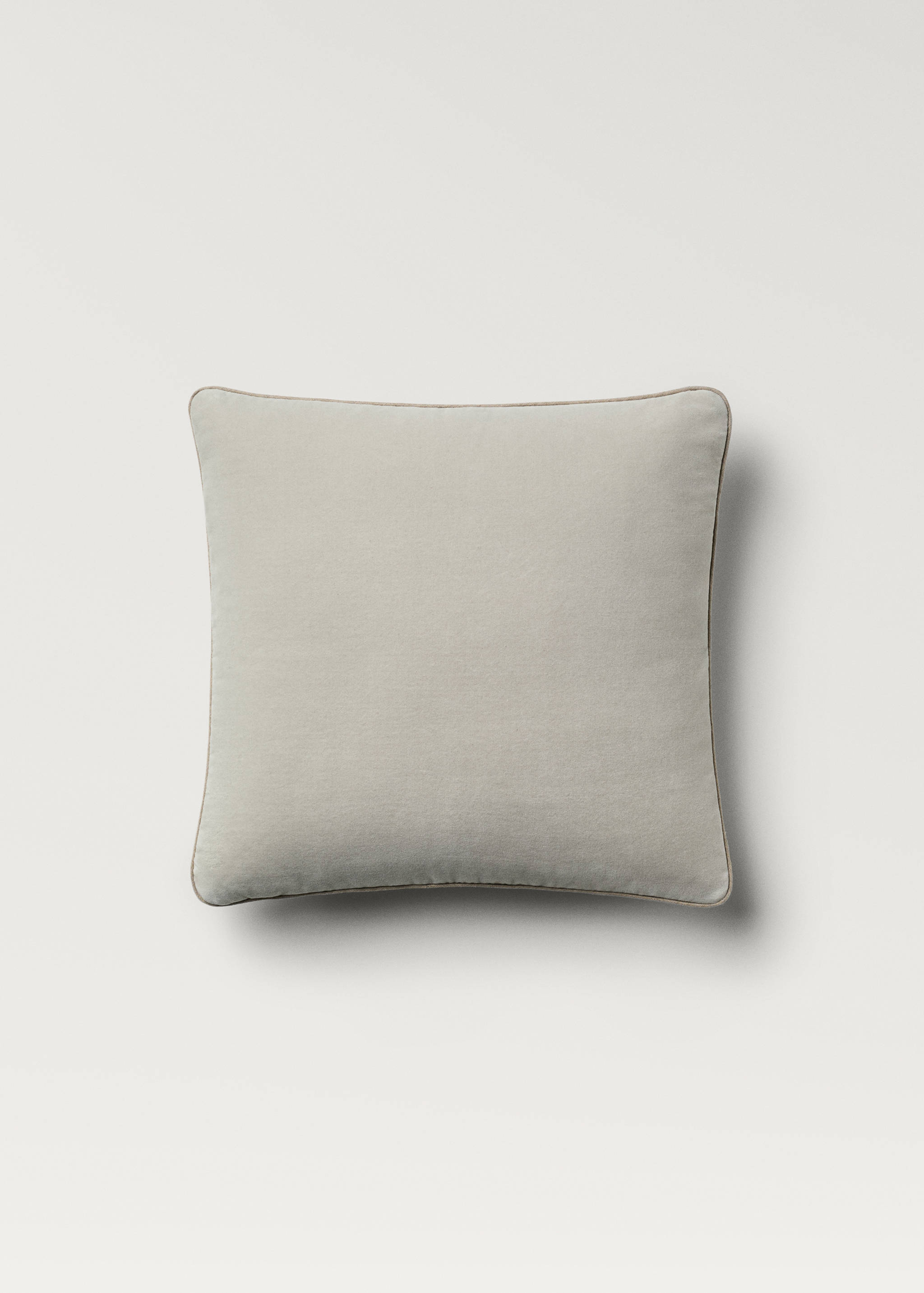 Velvet cushion cover with seam detail 50x50 cm - Article without model