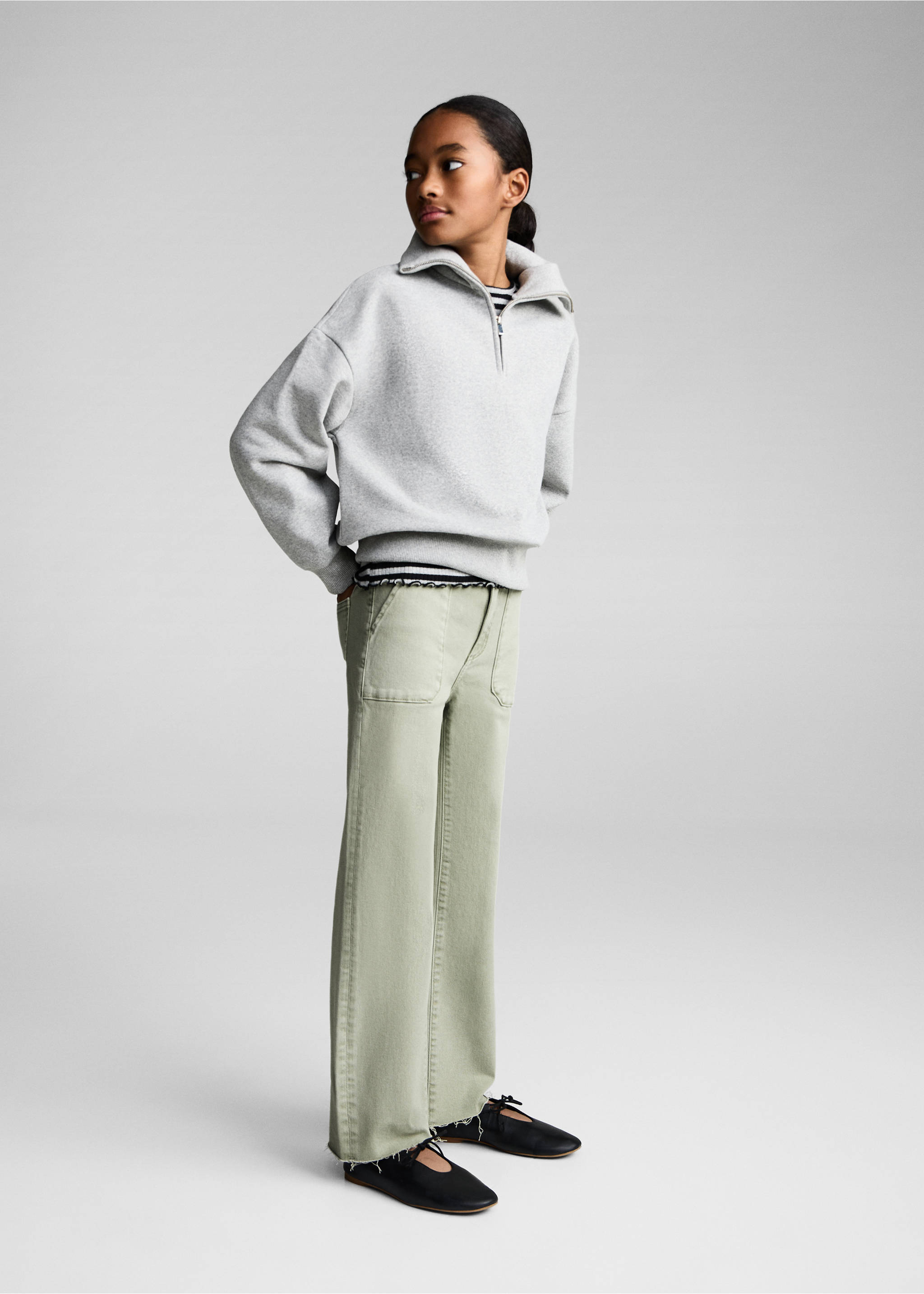 Utility pocket jeans - General plane, Green. Ref: 87053270-00.