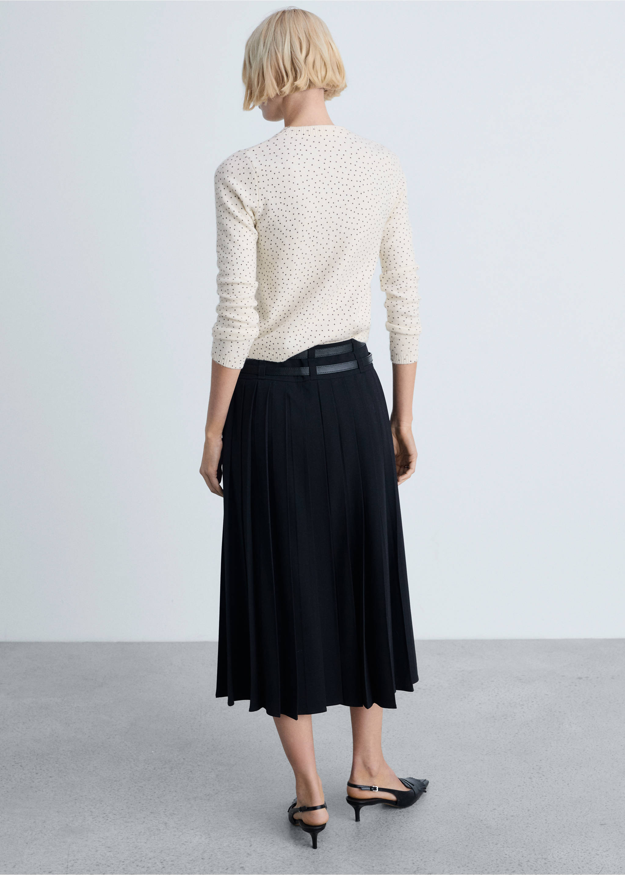 Polka-dot knitted sweater - Reverse of the article, Ecru. Ref: 87053271-00.