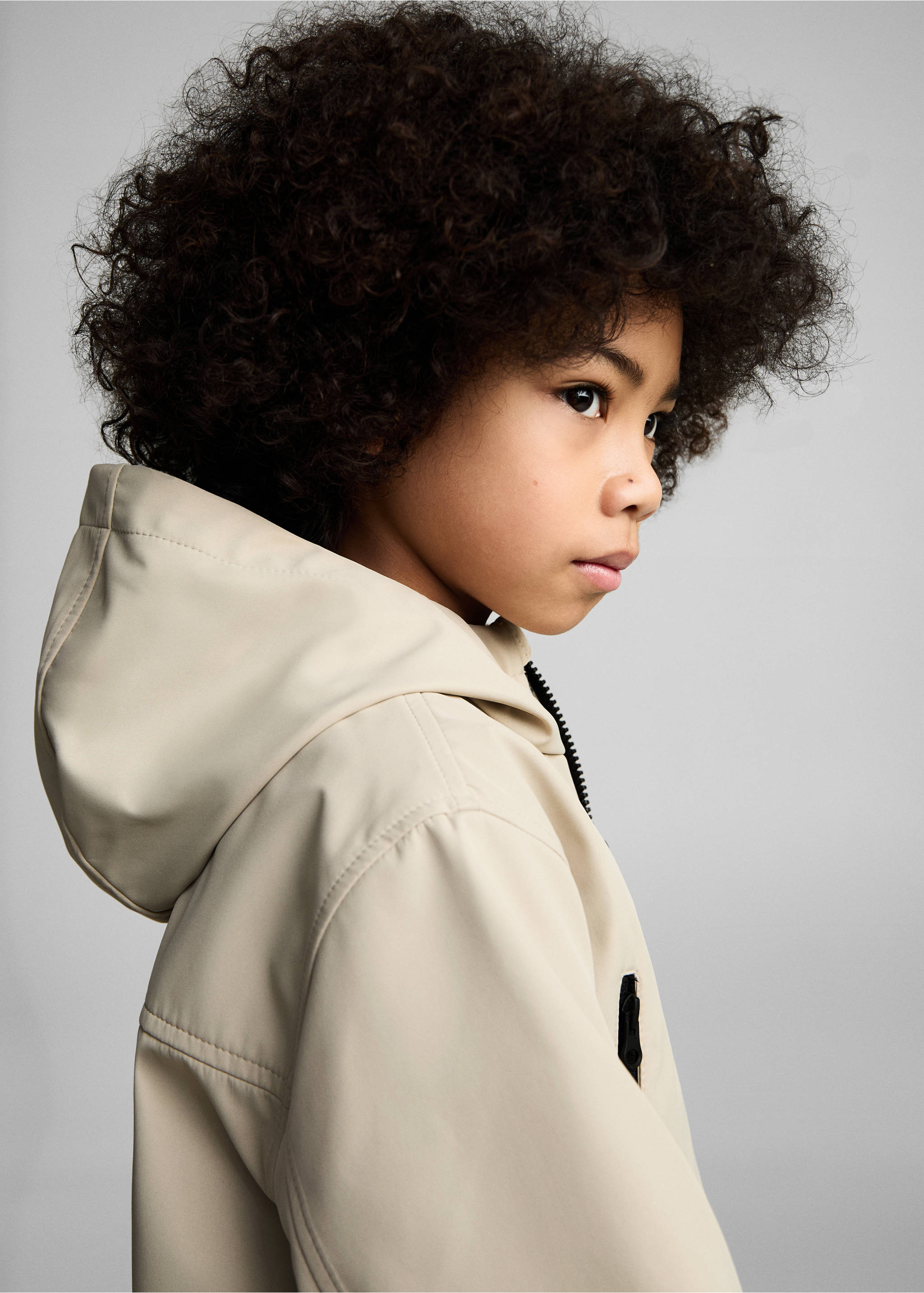 Geacă parka cu buzunare și glugă - Detaliu al articolului 1, Nisipiu. Ref: 87053284-00.