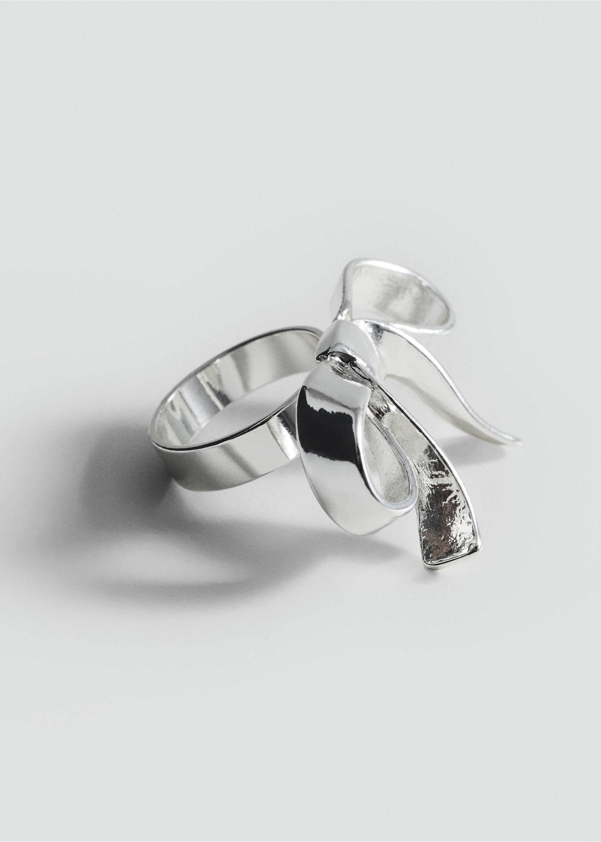 Bow ring - Medium plane, Silver. Ref: 87053287-00.