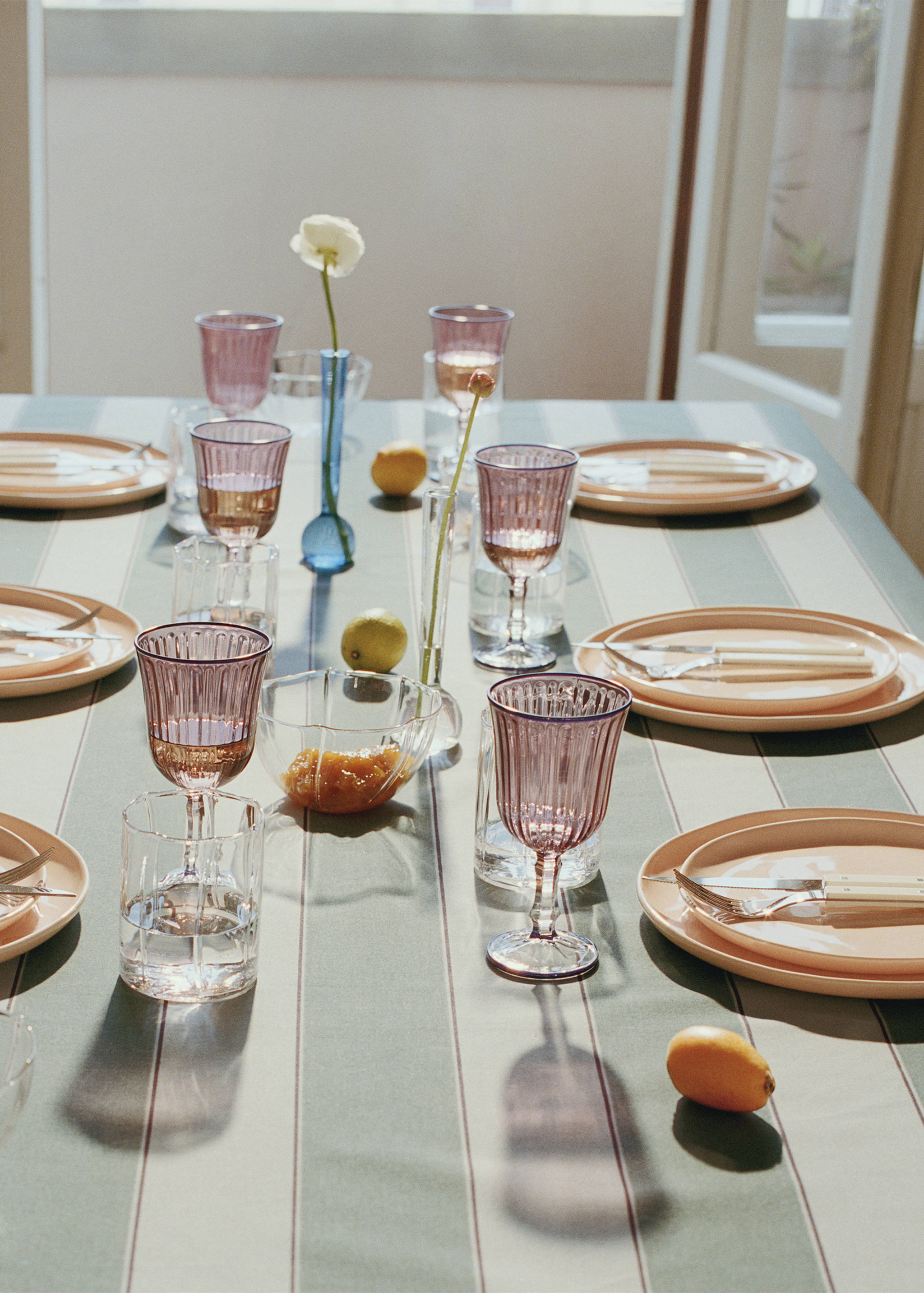 Cotton tablecloth with resin stripe for 6 to 8 diners - Details of the article 6