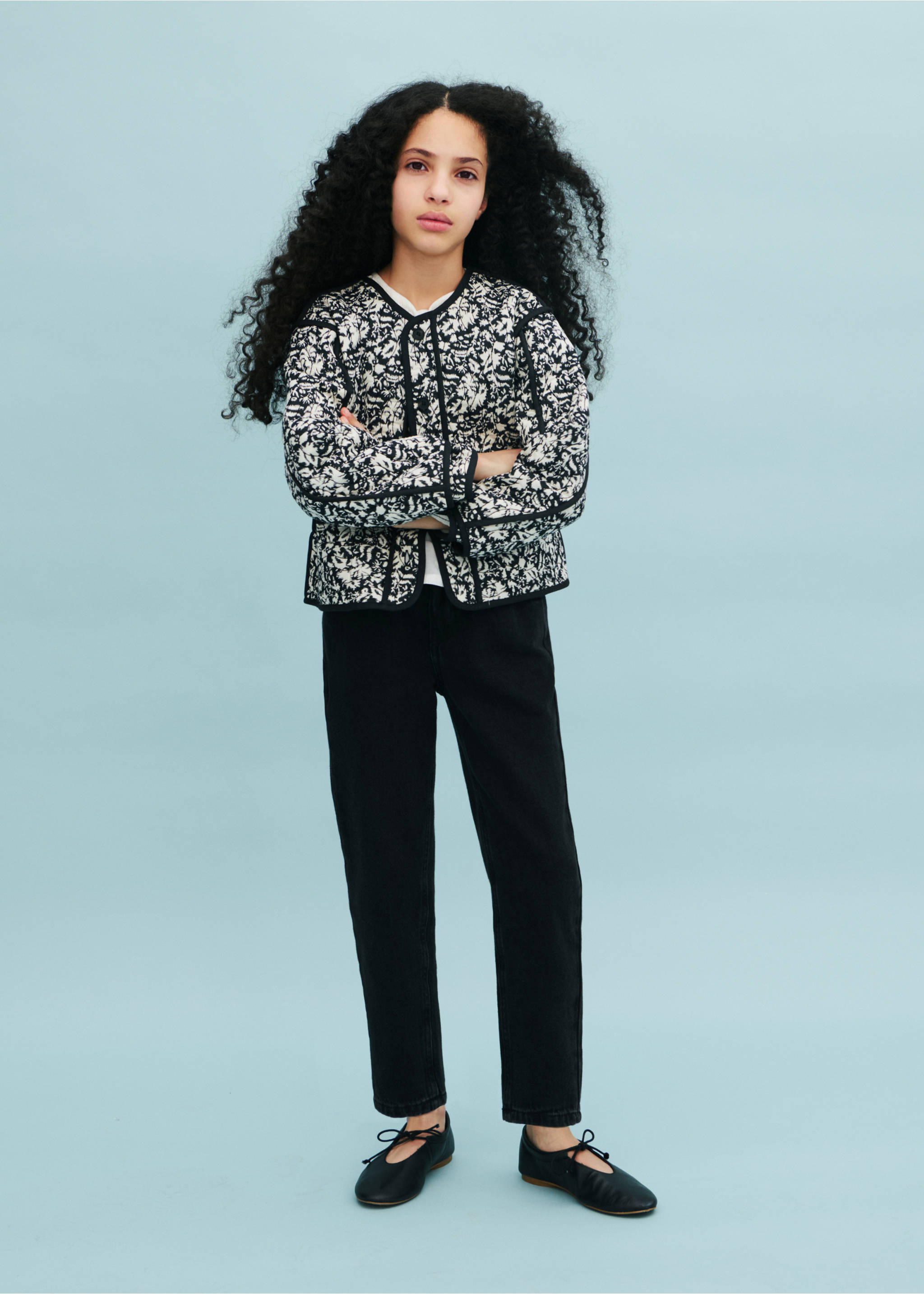 Printed quilted jacket - Details of the article 5, Black. Ref: 87053633-00.