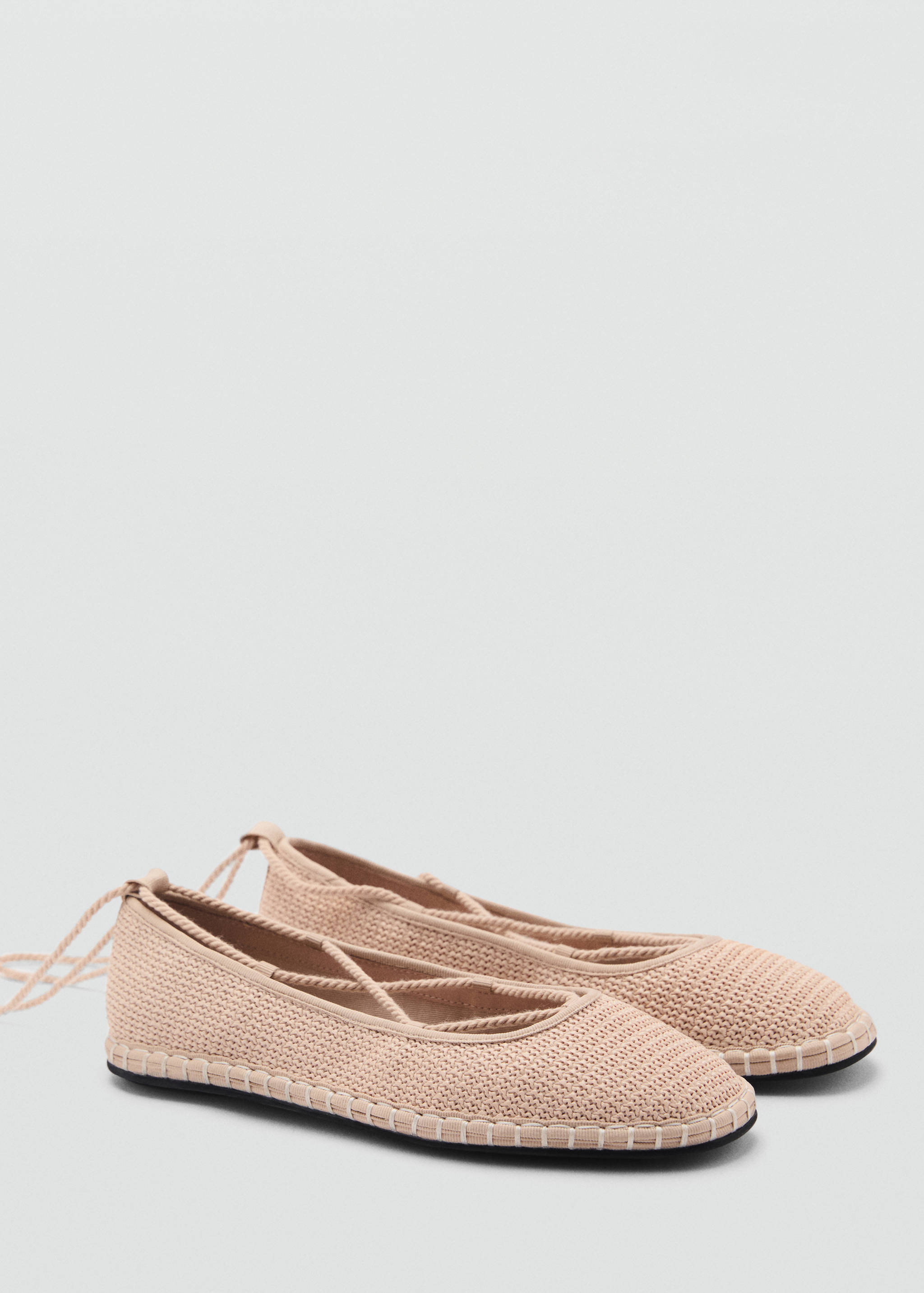 Ballerines maille avec détails cordons - Plan moyen