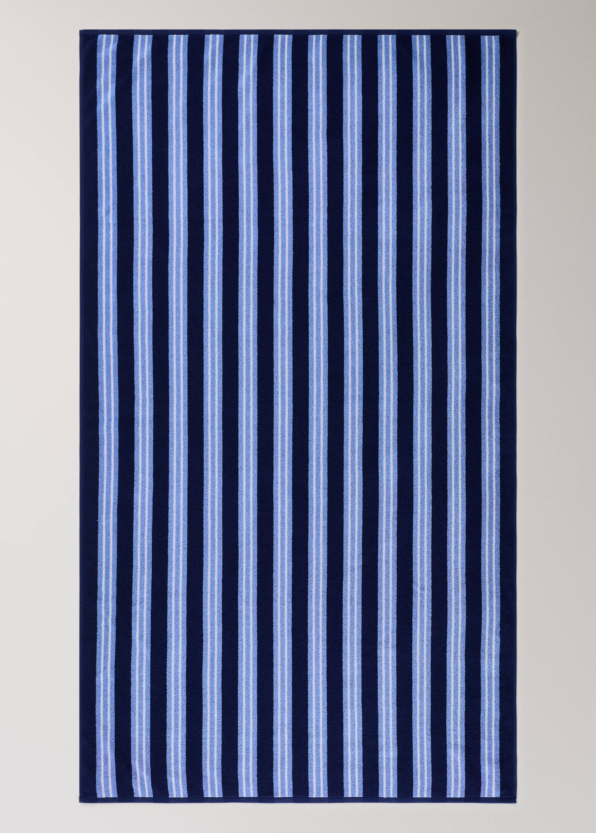 Multi-coloured striped beach towel - Details of the article 3