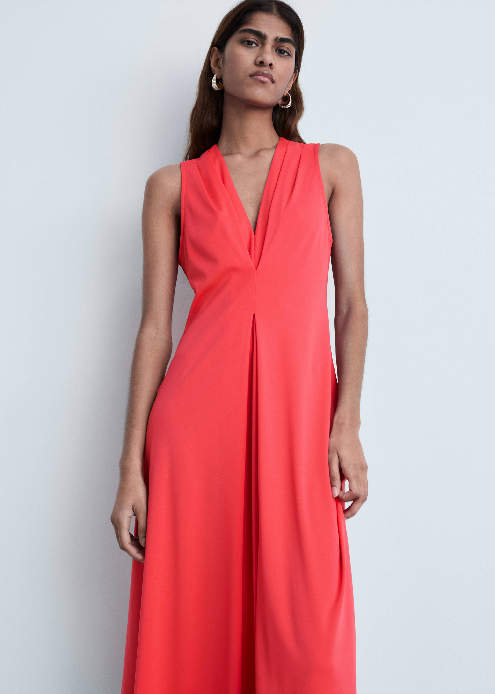 V-neck knitted dress - Medium plane, Salmon. Ref: 87054064-00.