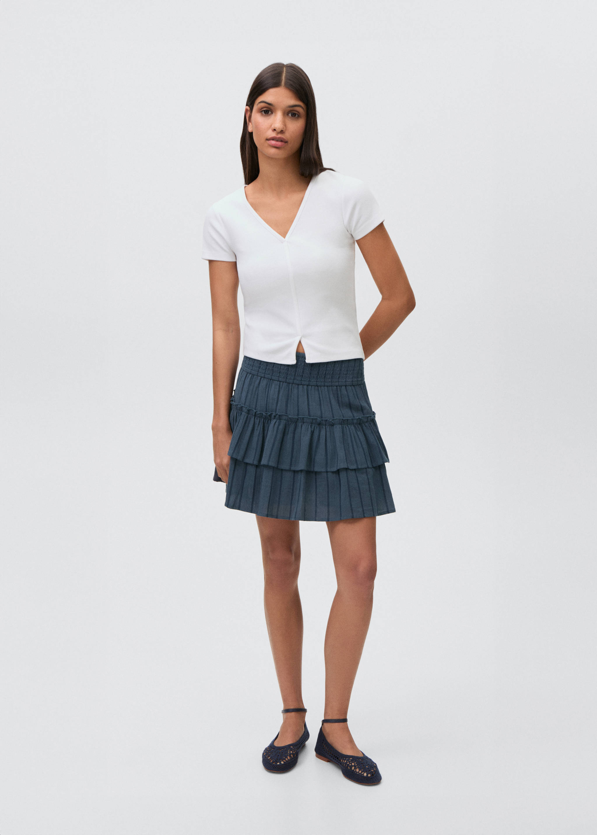 Short flared skirt - General plane