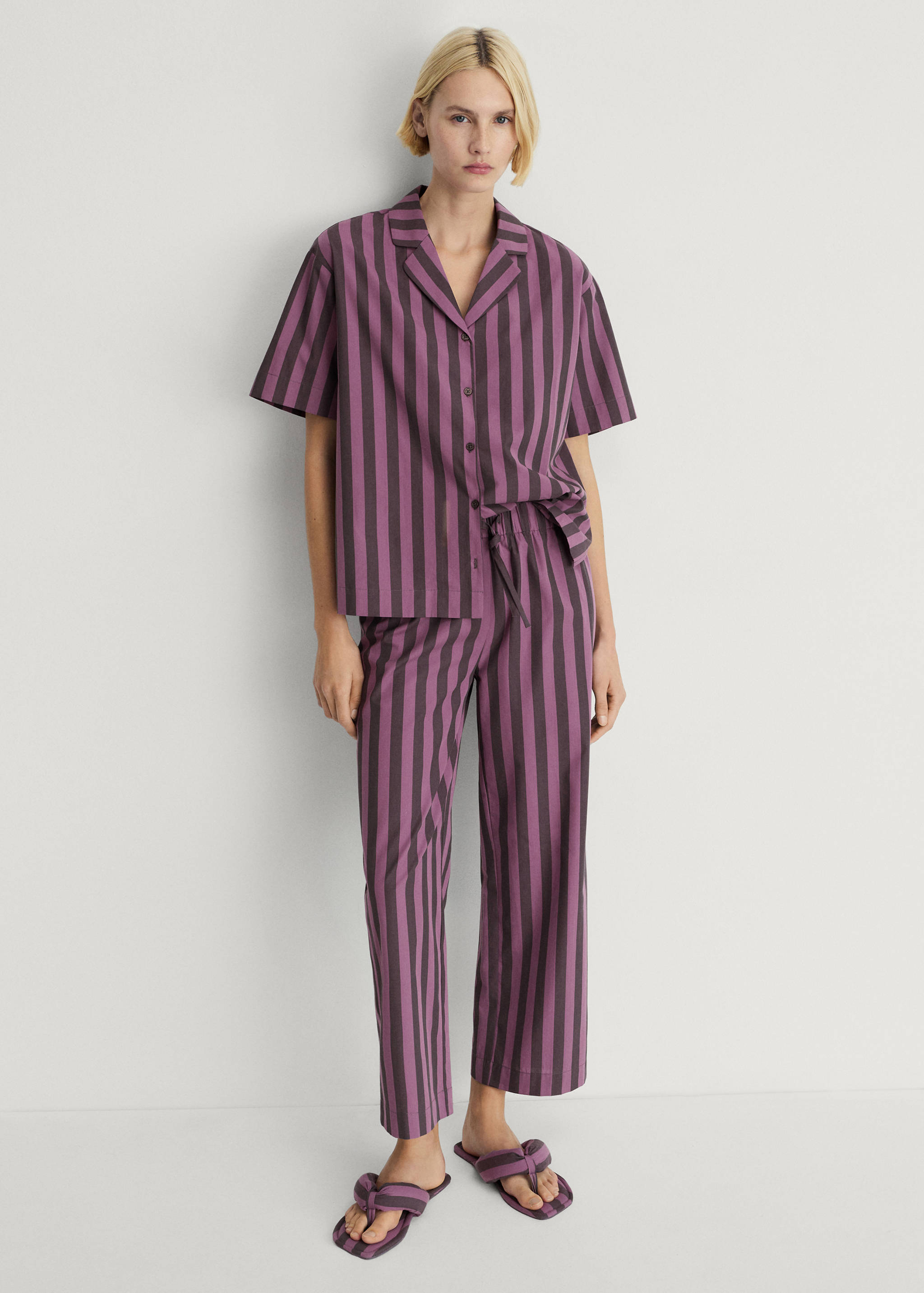 Two-tone woven striped short shirt - General plane