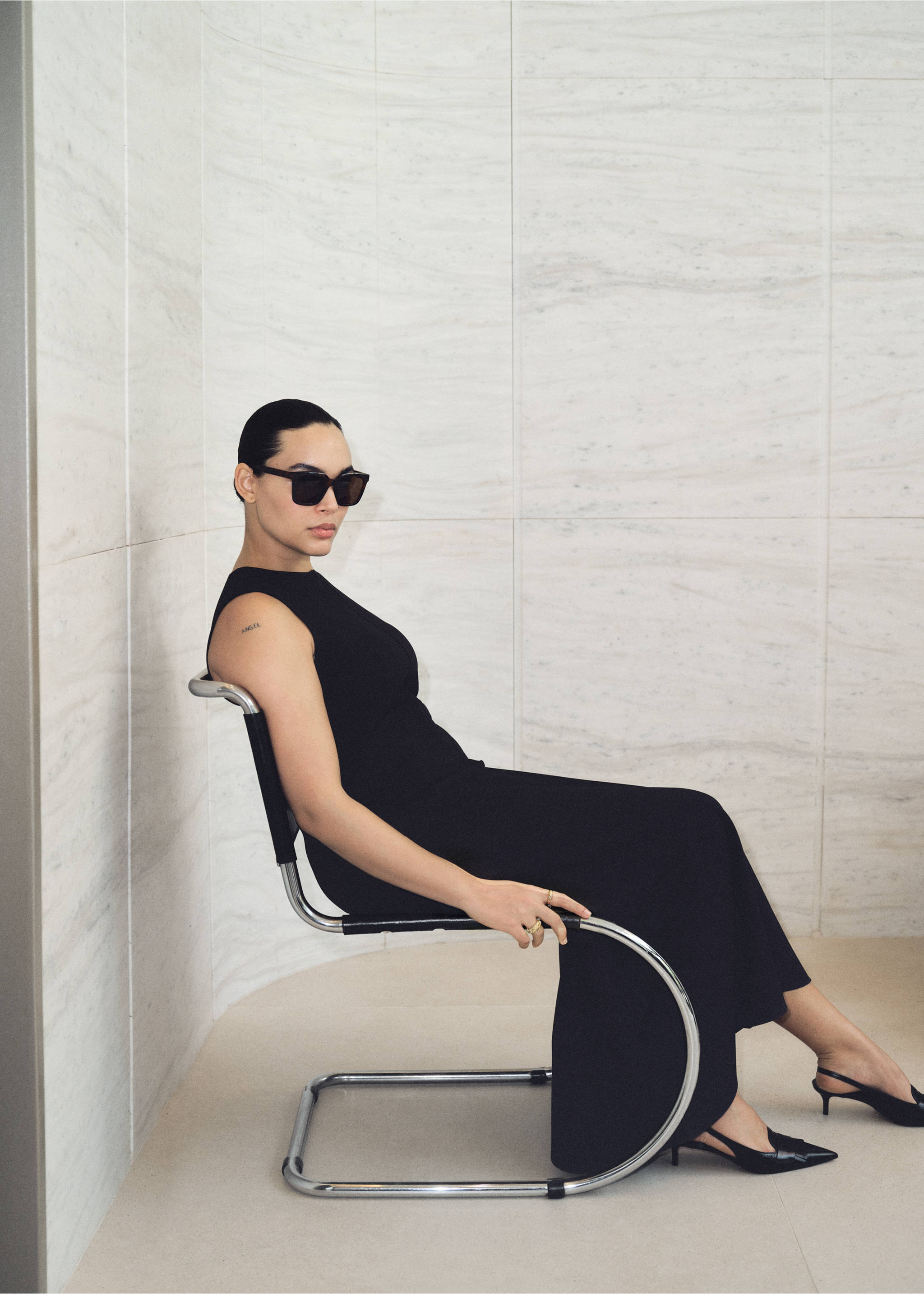 Flared midi-dress - Details of the article 6, Black. Ref: 87054072-00.