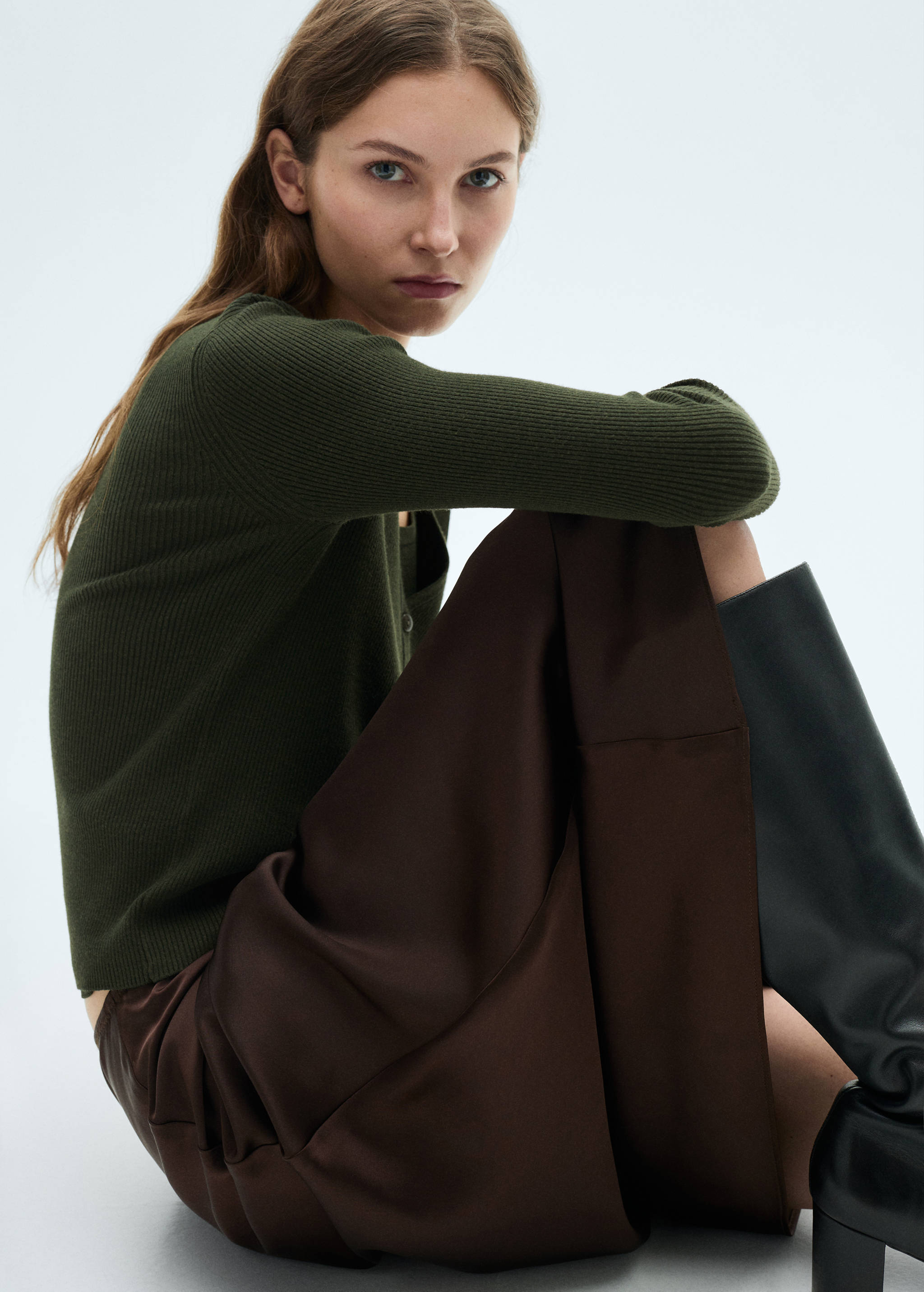 Strickcardigan mit V-Ausschnitt - Mittlere Ansicht