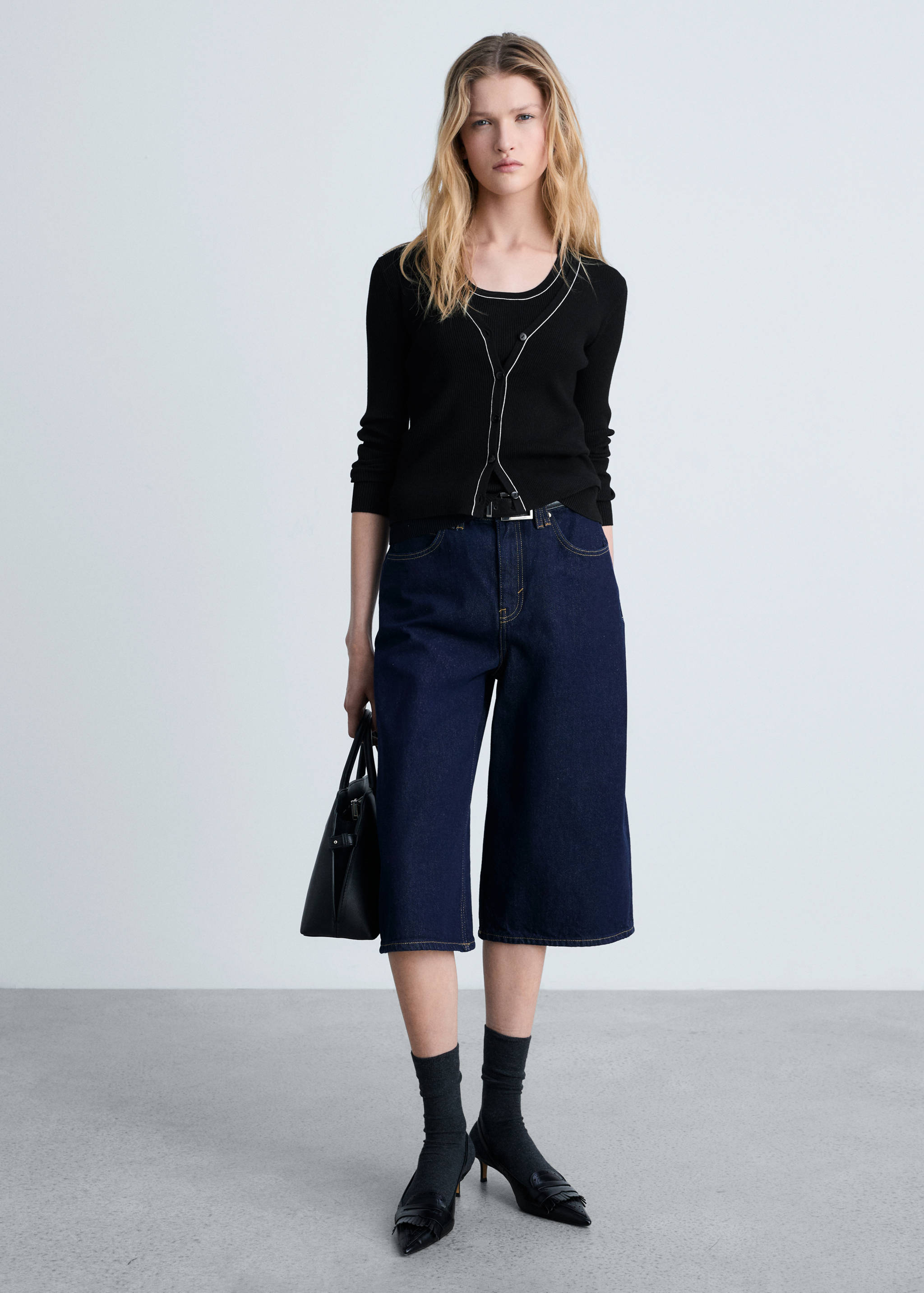 Strickcardigan mit V-Ausschnitt - Allgemeine Ansicht