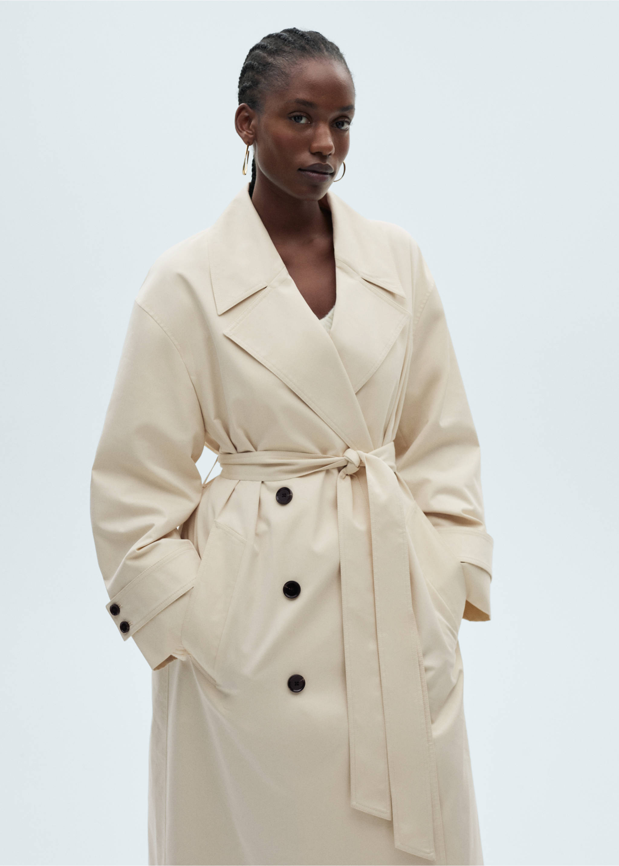 Long oversized double-breasted trench coat - Details of the article 5, Ecru. Ref: 87054076-00.