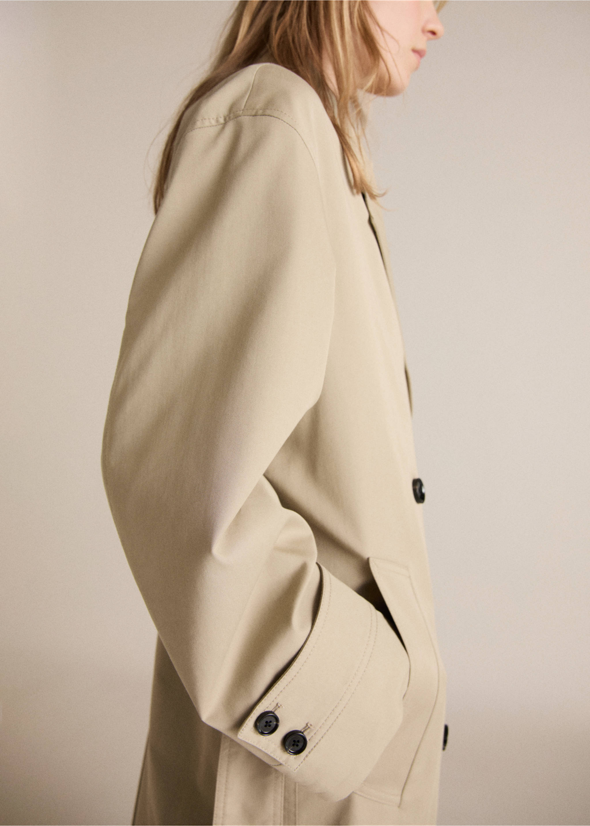 Trench long oversize double boutonnage - Détail de l'article 3, Kaki. Ref: 87054076-00.