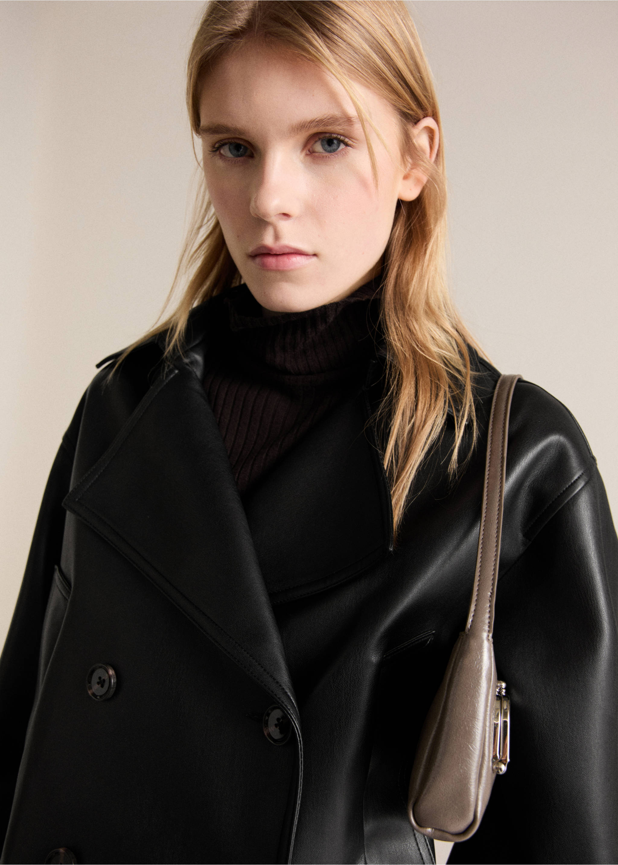 Faux-leather cropped jacket - Medium plane, Black. Ref: 87054077-00.