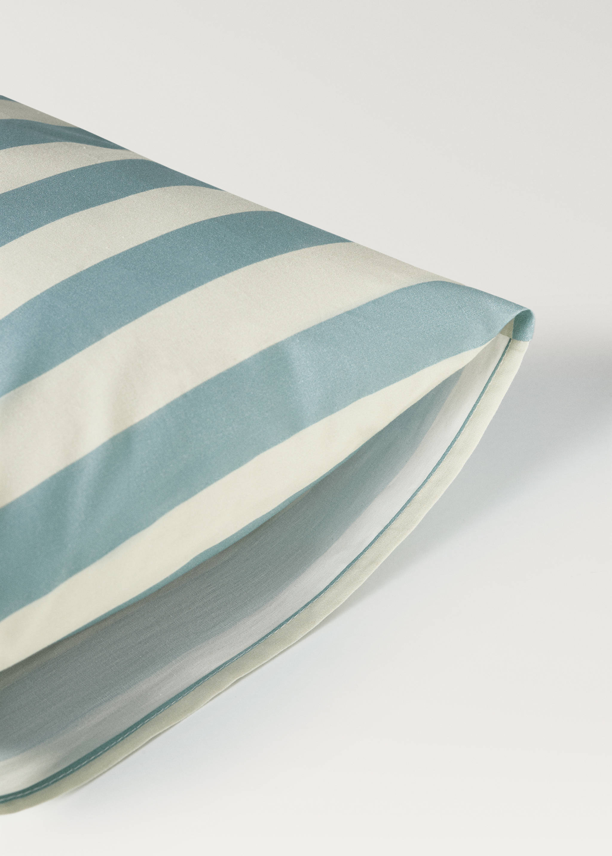 Cotton percale thick-striped children's pillowcase, 30x50 cm - Details of the article 2