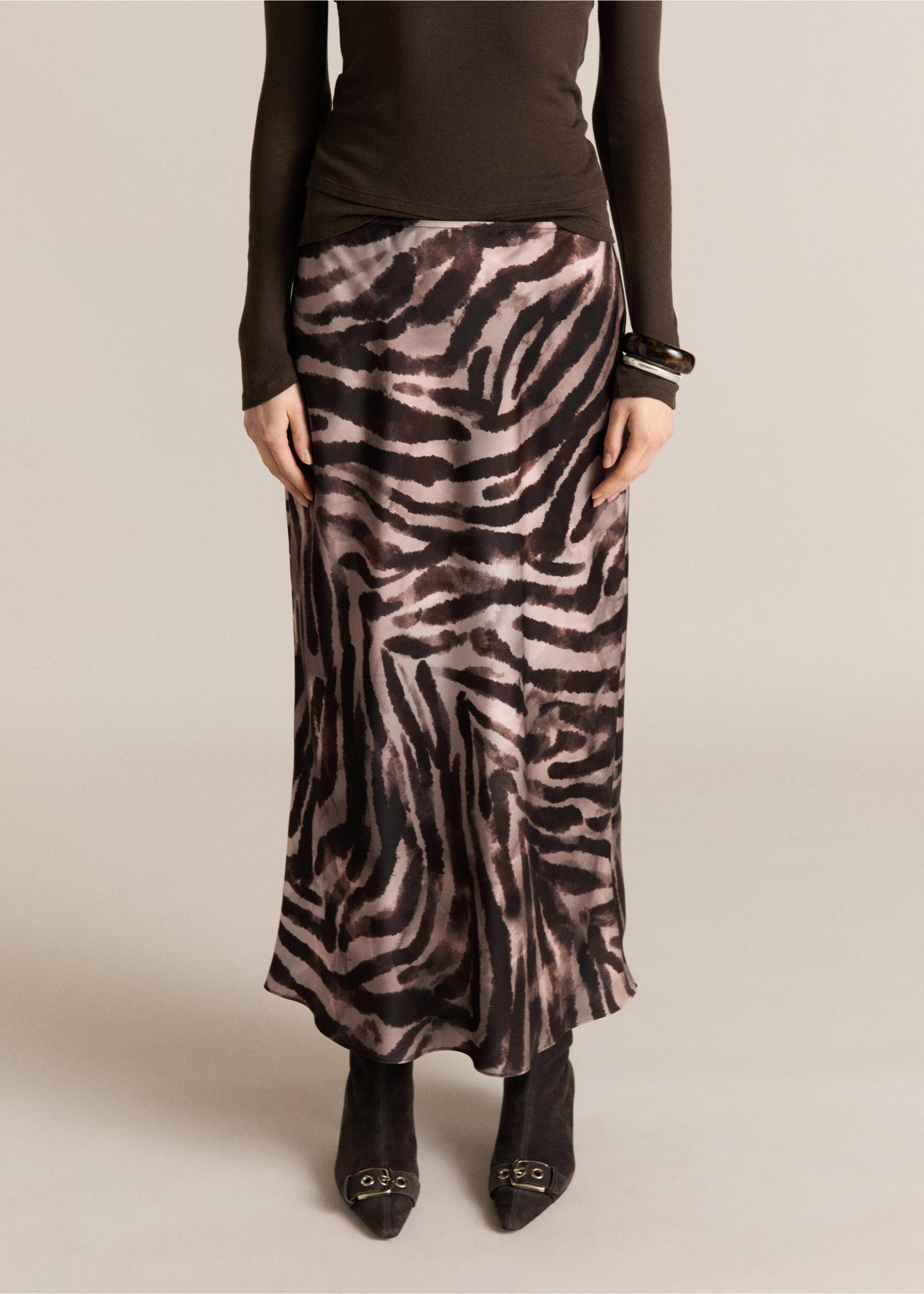 Long satin zebra skirt - Medium plane, Brown. Ref: 87054093-00.