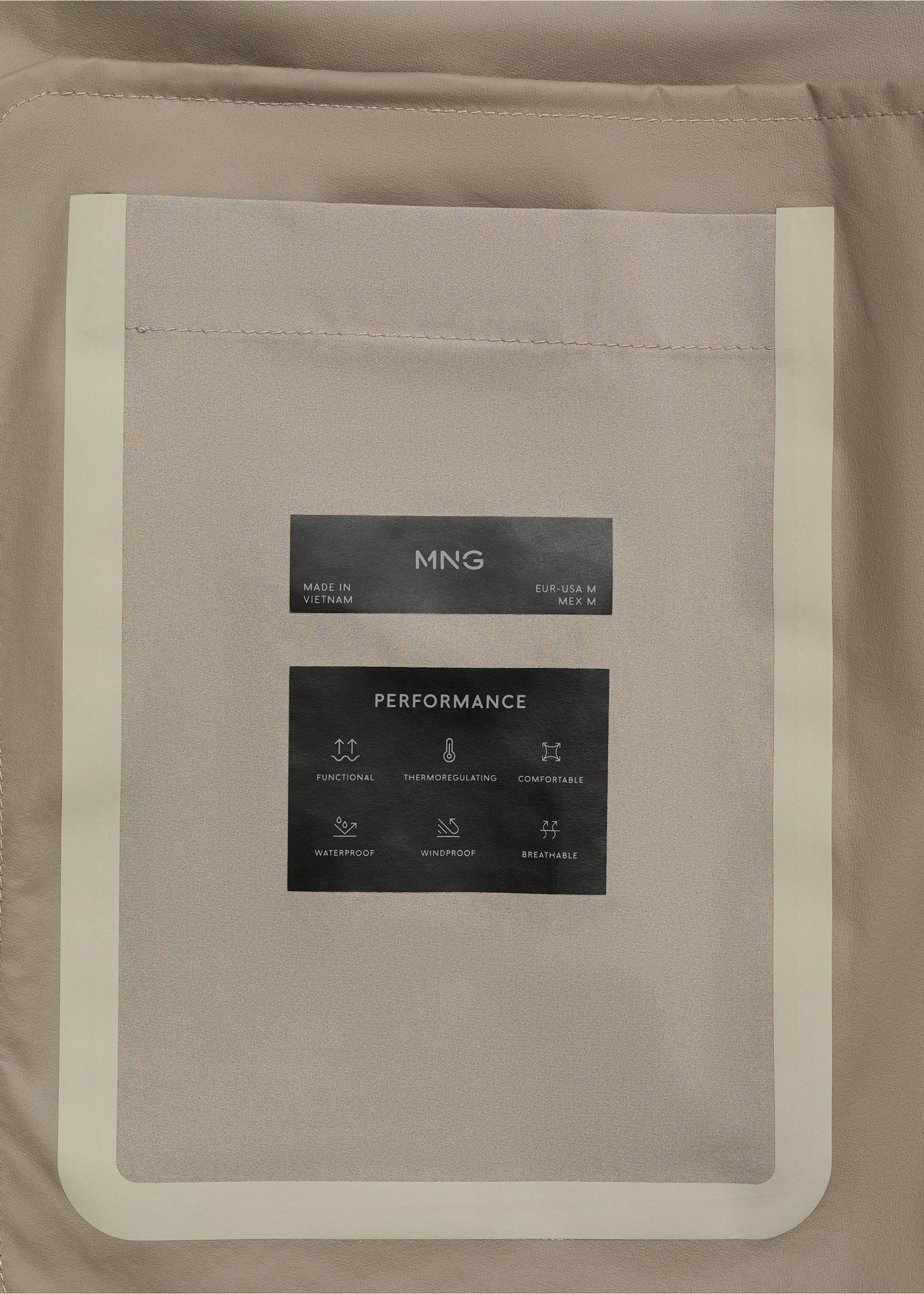 Wasserabweisende Jacke mit Taschen - Detail des Artikels 0, Mittelbraun. Ref: 87054389-00.