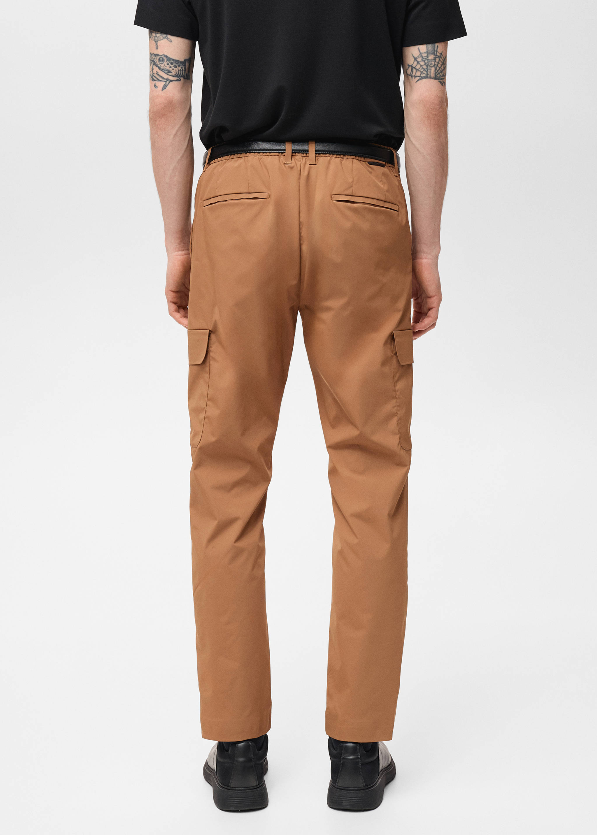 Thermoregulating comfort stretch cargo trousers - Reverse of the article