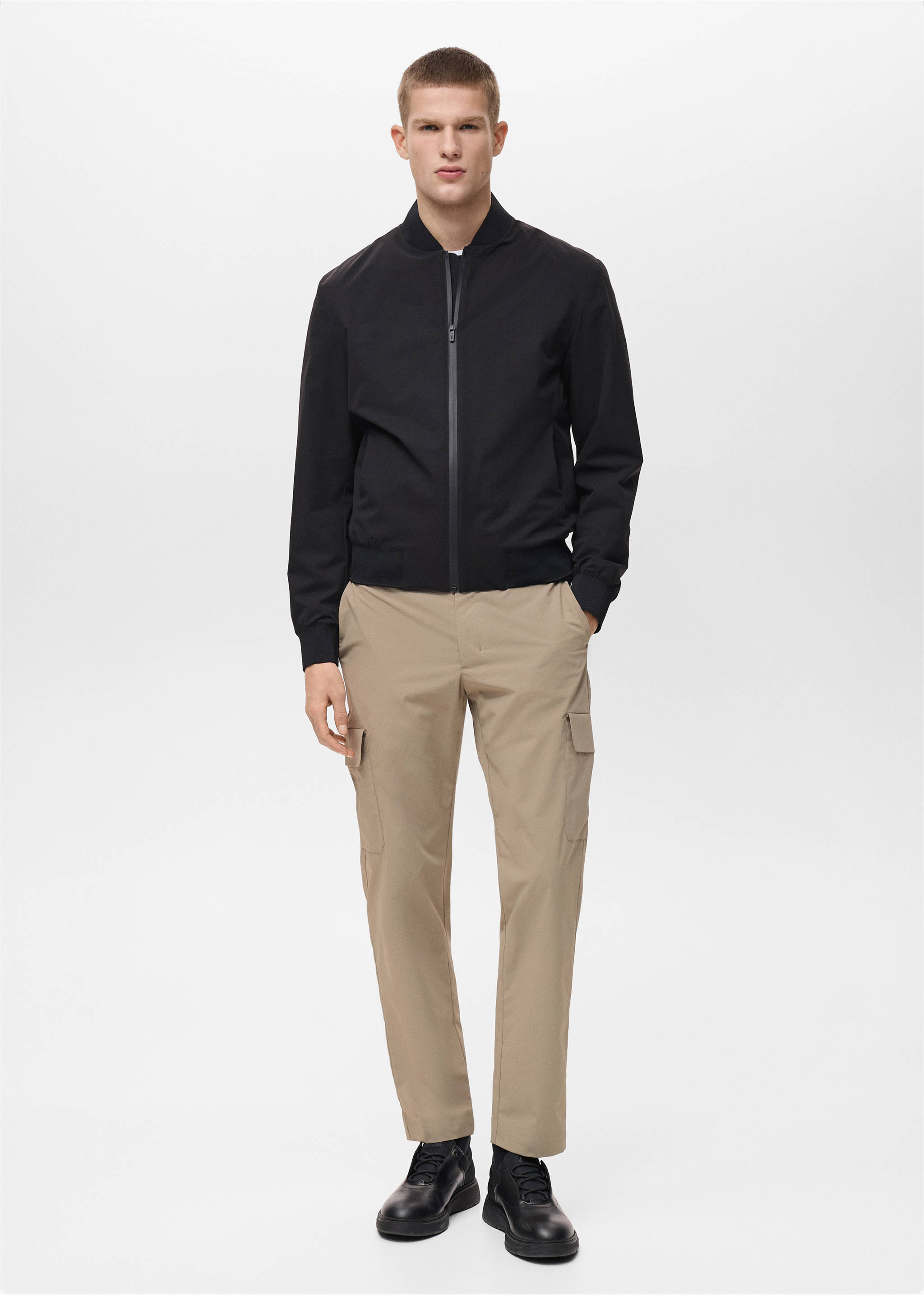 Wärmeregulierende Carghose aus Comfort-Stretch-Gewebe - Allgemeine Ansicht, Mittelbraun. Ref: 87054390-00.
