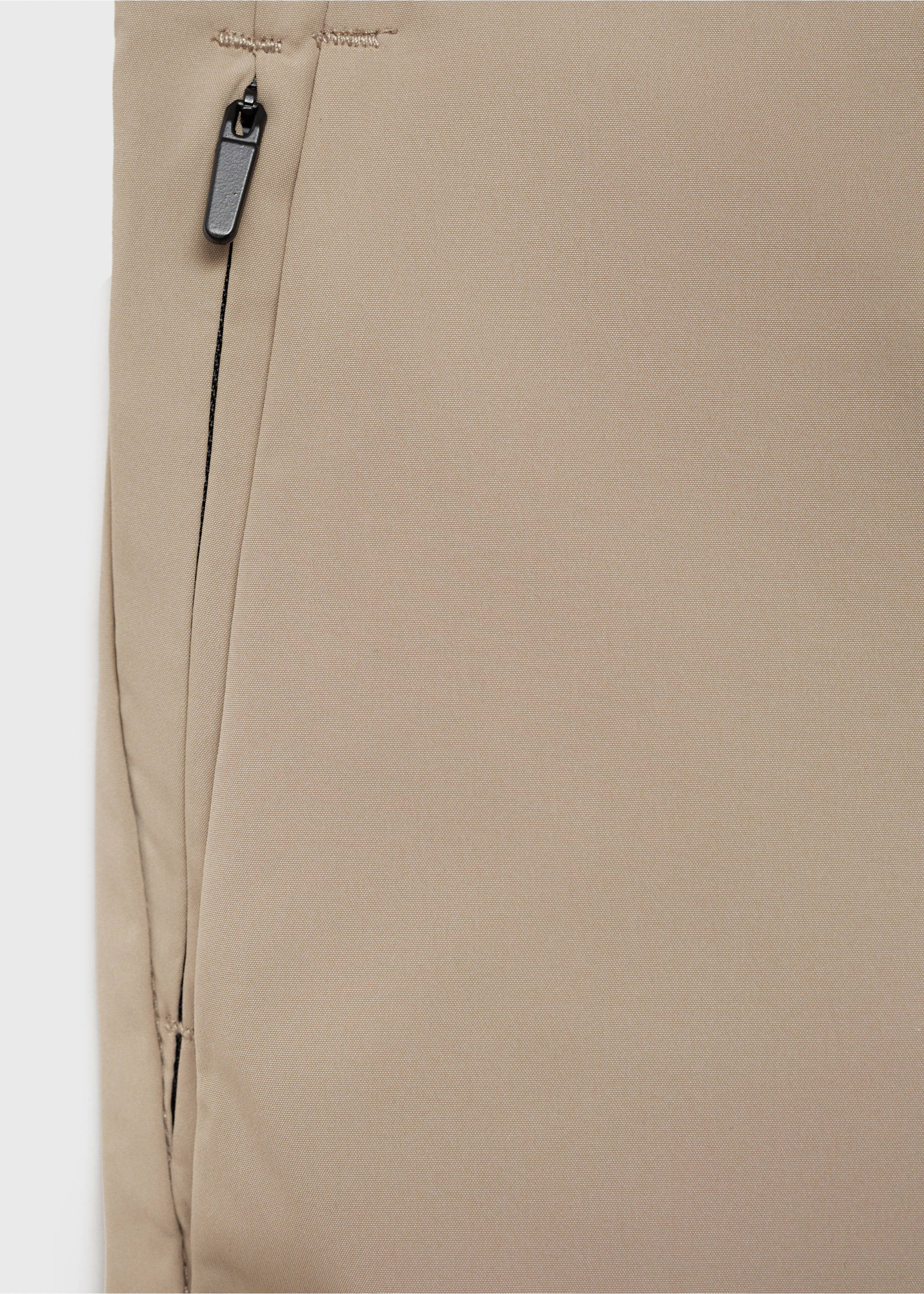 Wärmeregulierende Carghose aus Comfort-Stretch-Gewebe - Detail des Artikels 0, Mittelbraun. Ref: 87054390-00.