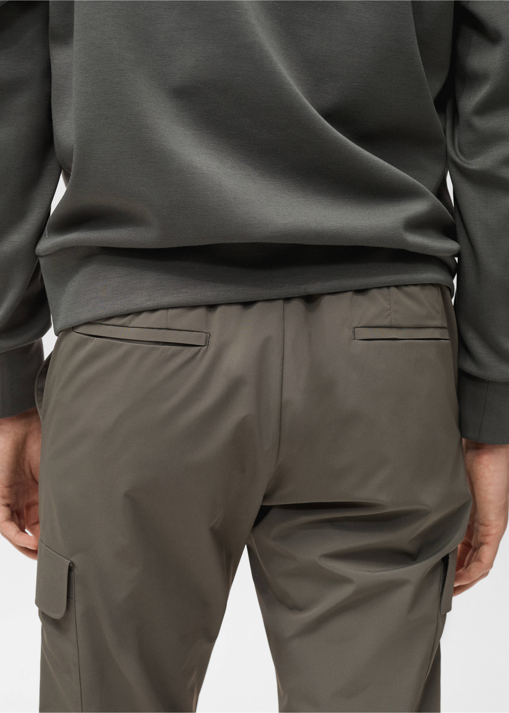 Thermoregulating comfort stretch cargo trousers - Details of the article 3, Medium Green. Ref: 87054390-00.