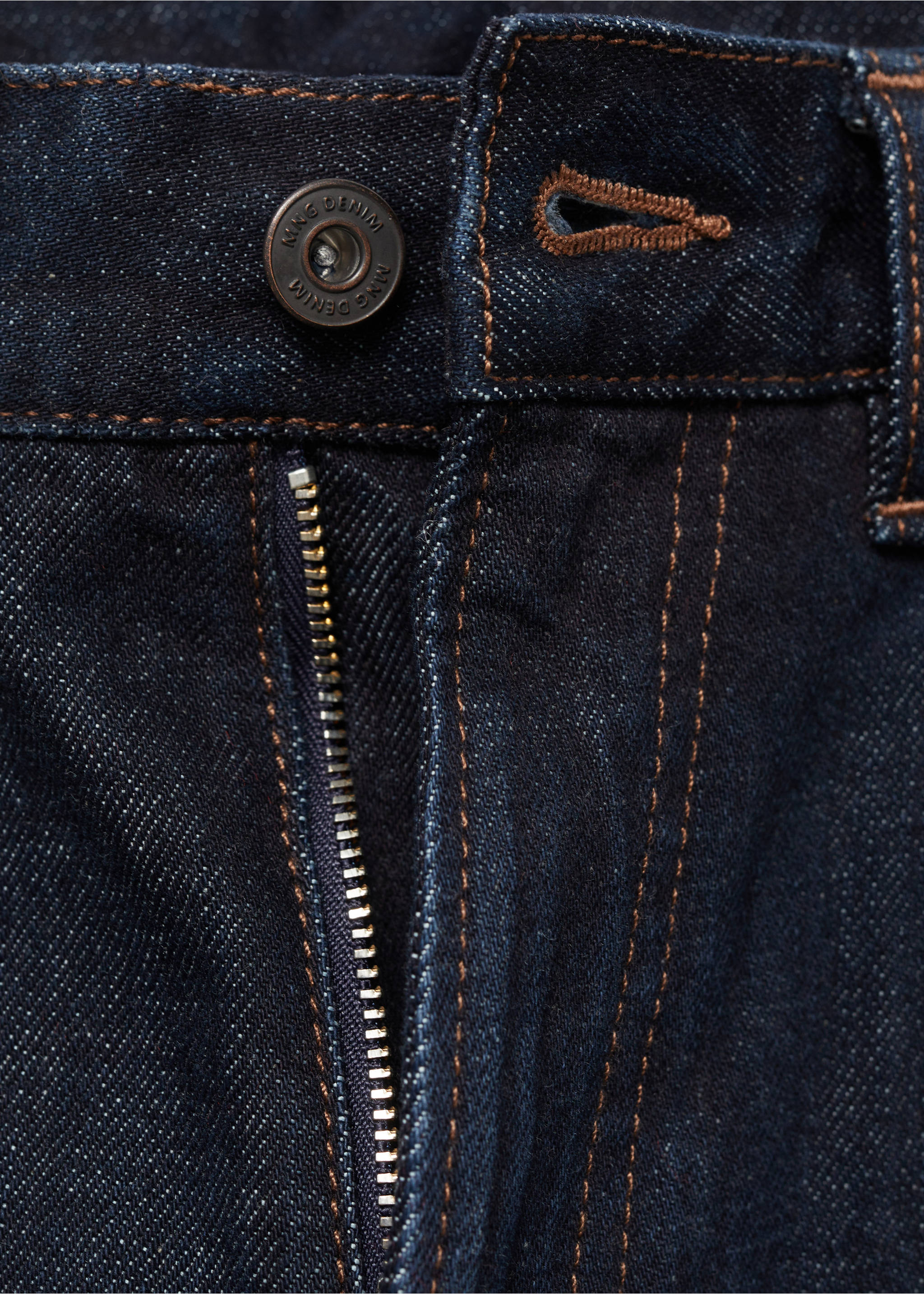 Tapered-fit selvedge jeans - Details of the article 8, Open Blue. Ref: 87054394-00.