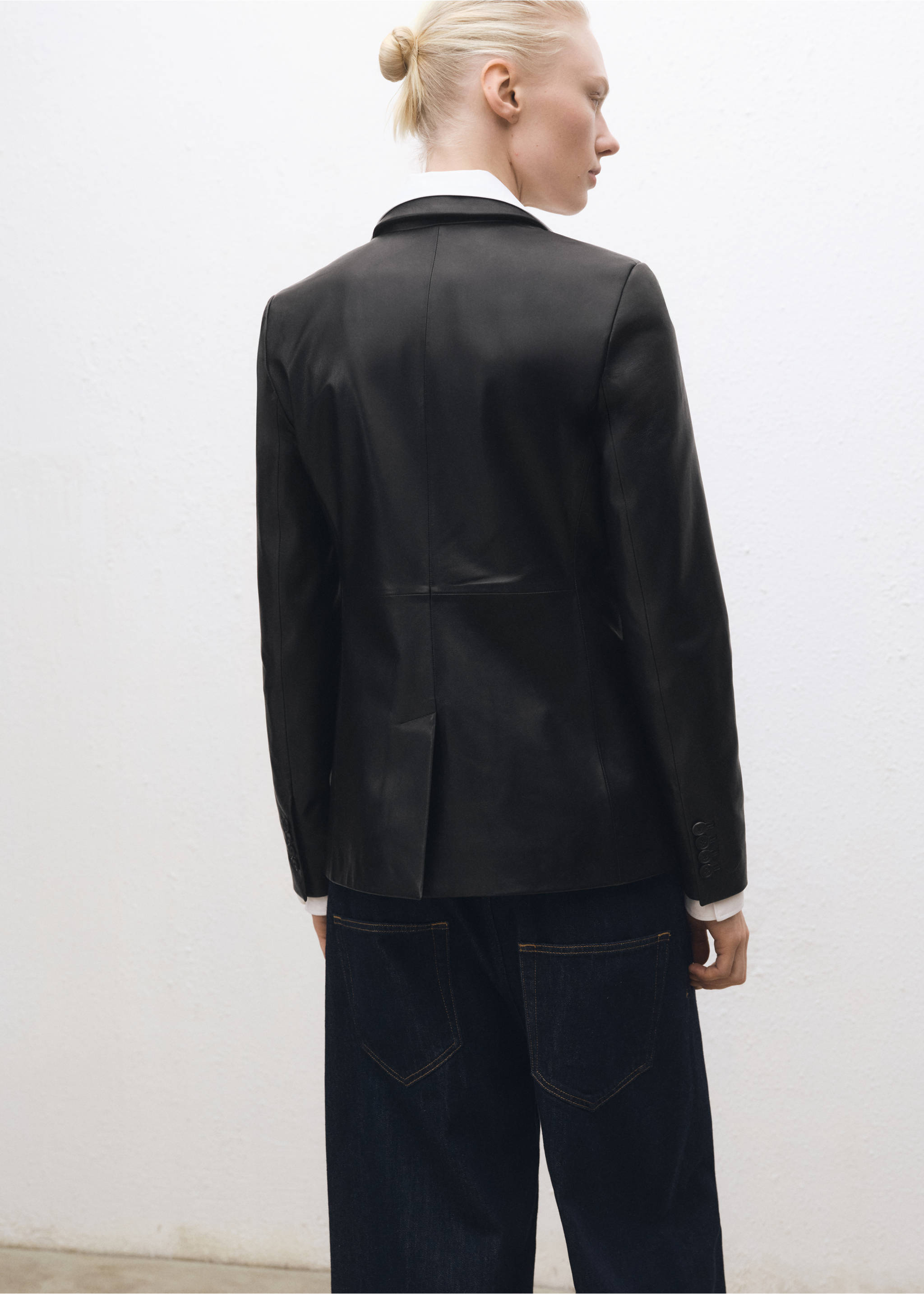 Leather jacket with buttons - Reverse of the article, Black. Ref: 87054418-00.