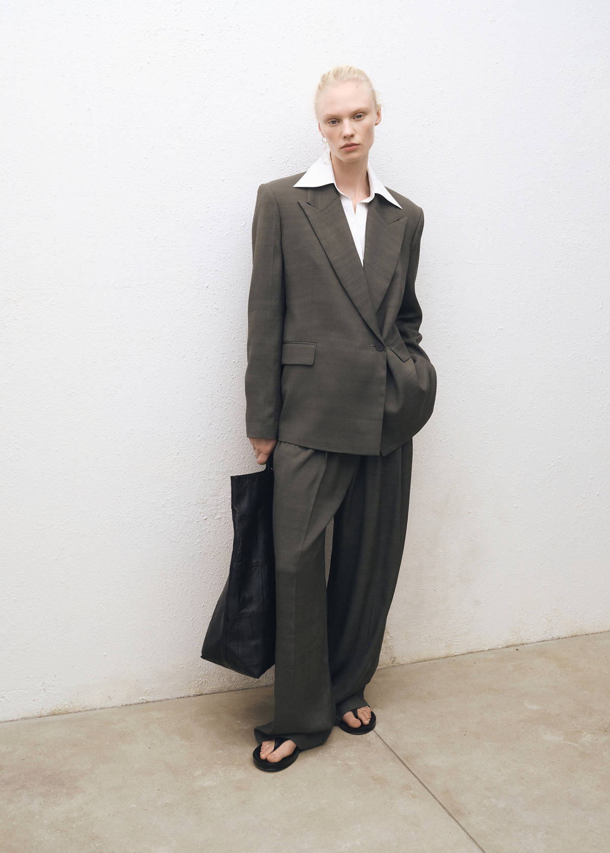 Oversized double-breasted suit jacket