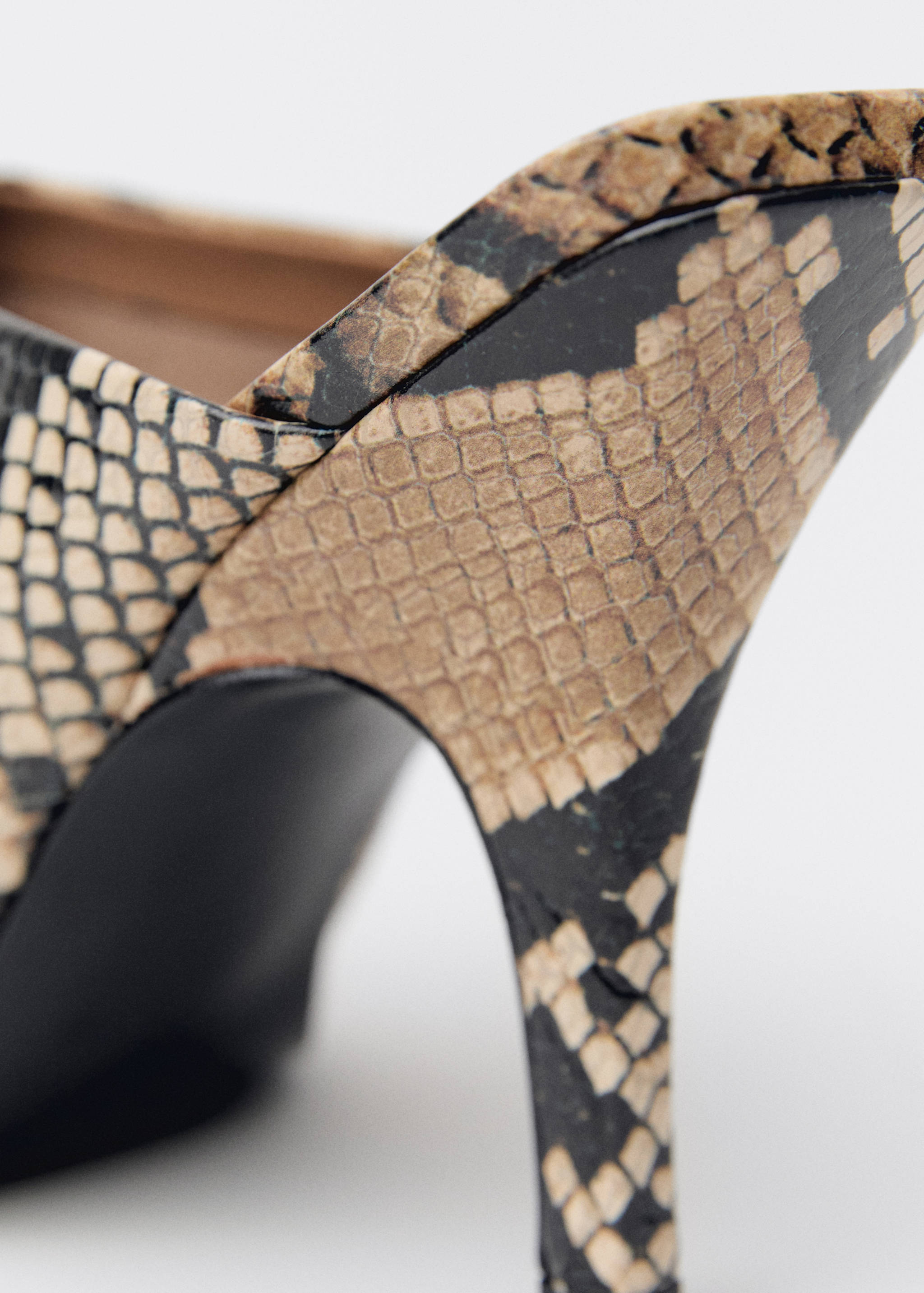 Leren slingback hakschoenen met animal print - Detail van het artikel 3